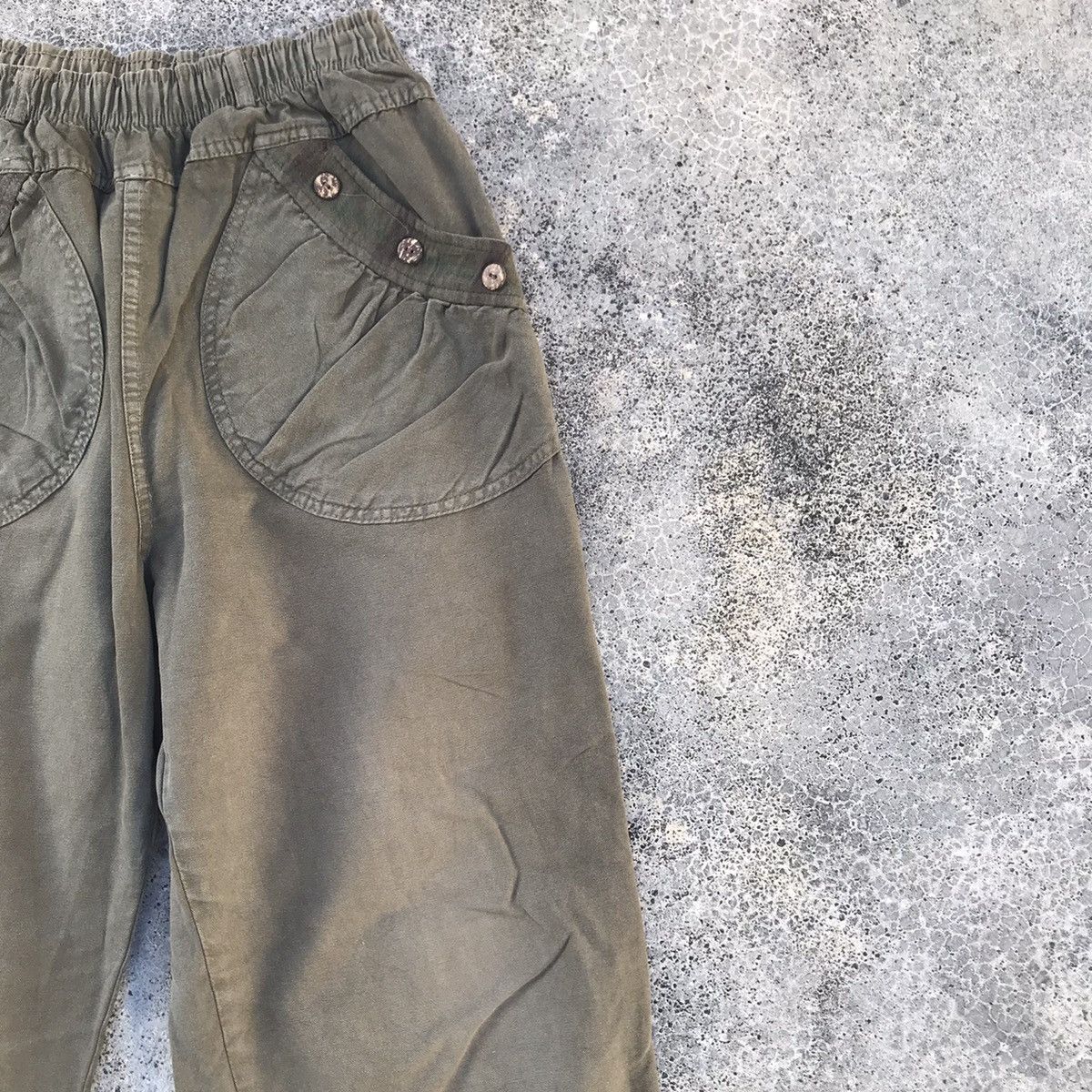 Japanese Brand Vintage Japanese Elastic Waist Tactical Cargo Crop Pants Size US 30 / EU 46 - 5 Thumbnail
