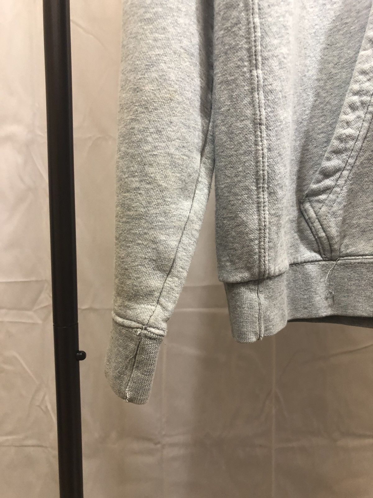 Nike Distressed Nike Blank Gray Y2K 2000s Hoodie Size US L / EU 52-54 / 3 - 9 Thumbnail