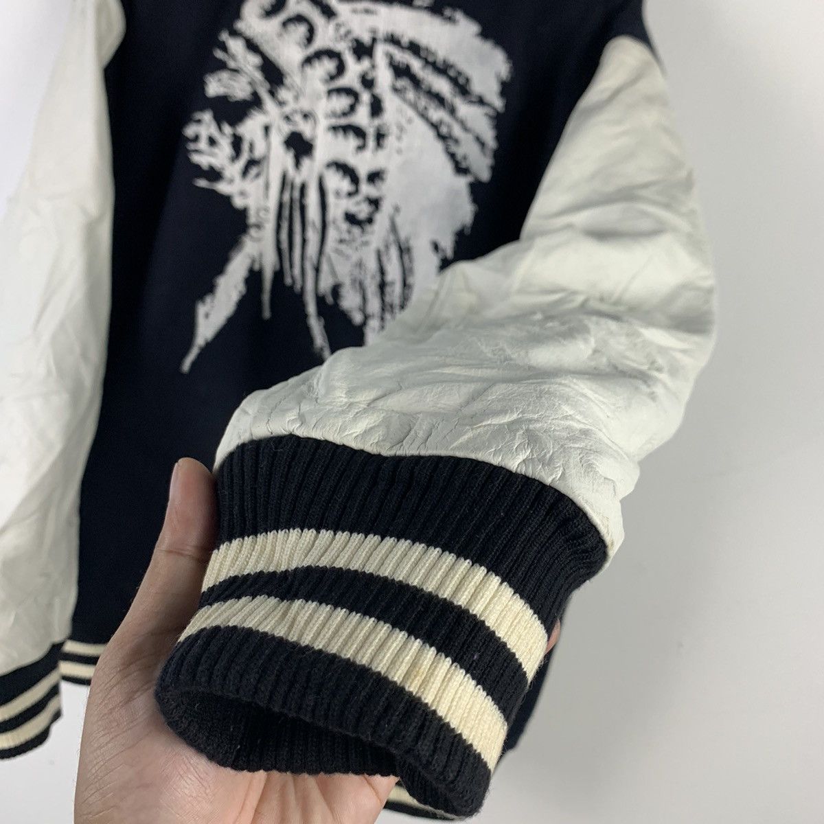 Japanese Brand × Vintage 🔥NS239🔥Vintage TOMHAWKS big logos varsity jacket Size US L / EU 52-54 / 3 - 8 Thumbnail