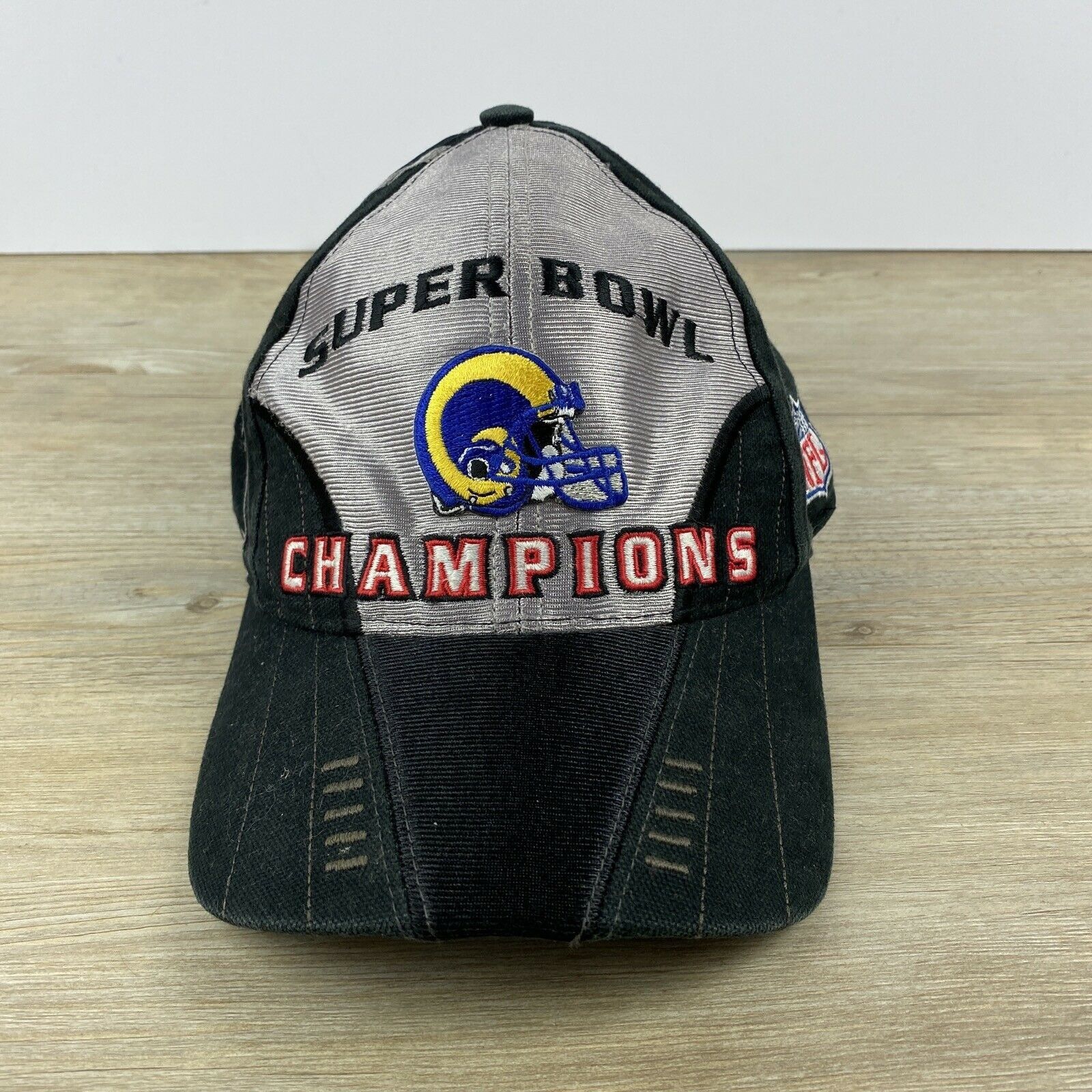 St. Louis store Rams Super Bowl Champions hat