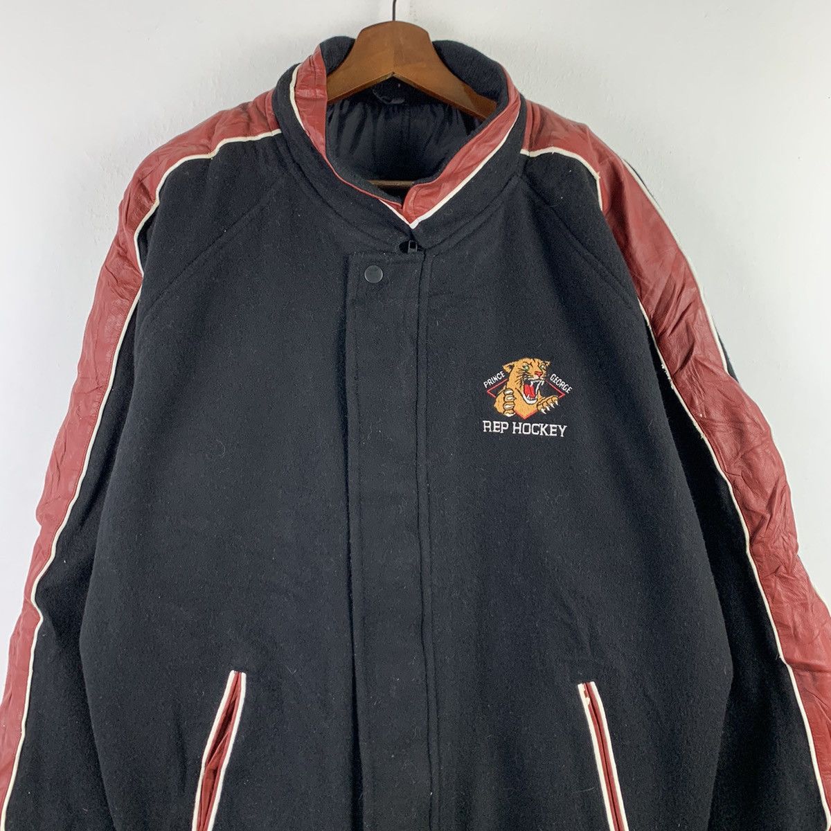 Other 🔥NK111🔥CANADA sportswear REP HOCKEY jackets Size US XL / EU 56 / 4 - 2 Thumbnail