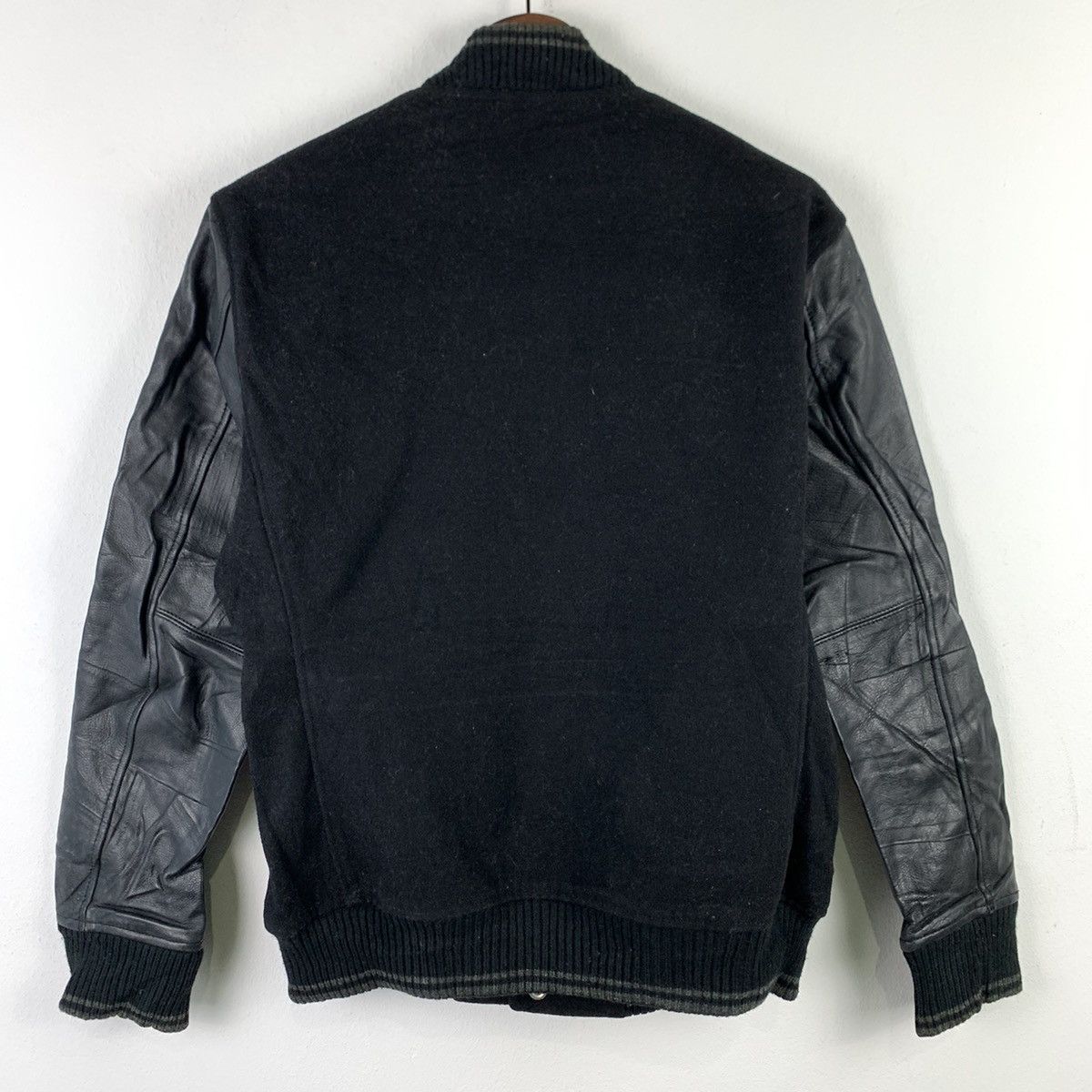 Japanese Brand × monkey time 🔥NK77🔥Monkey time Black plain Leather varsity jackets Size US S / EU 44-46 / 1 - 3 Thumbnail