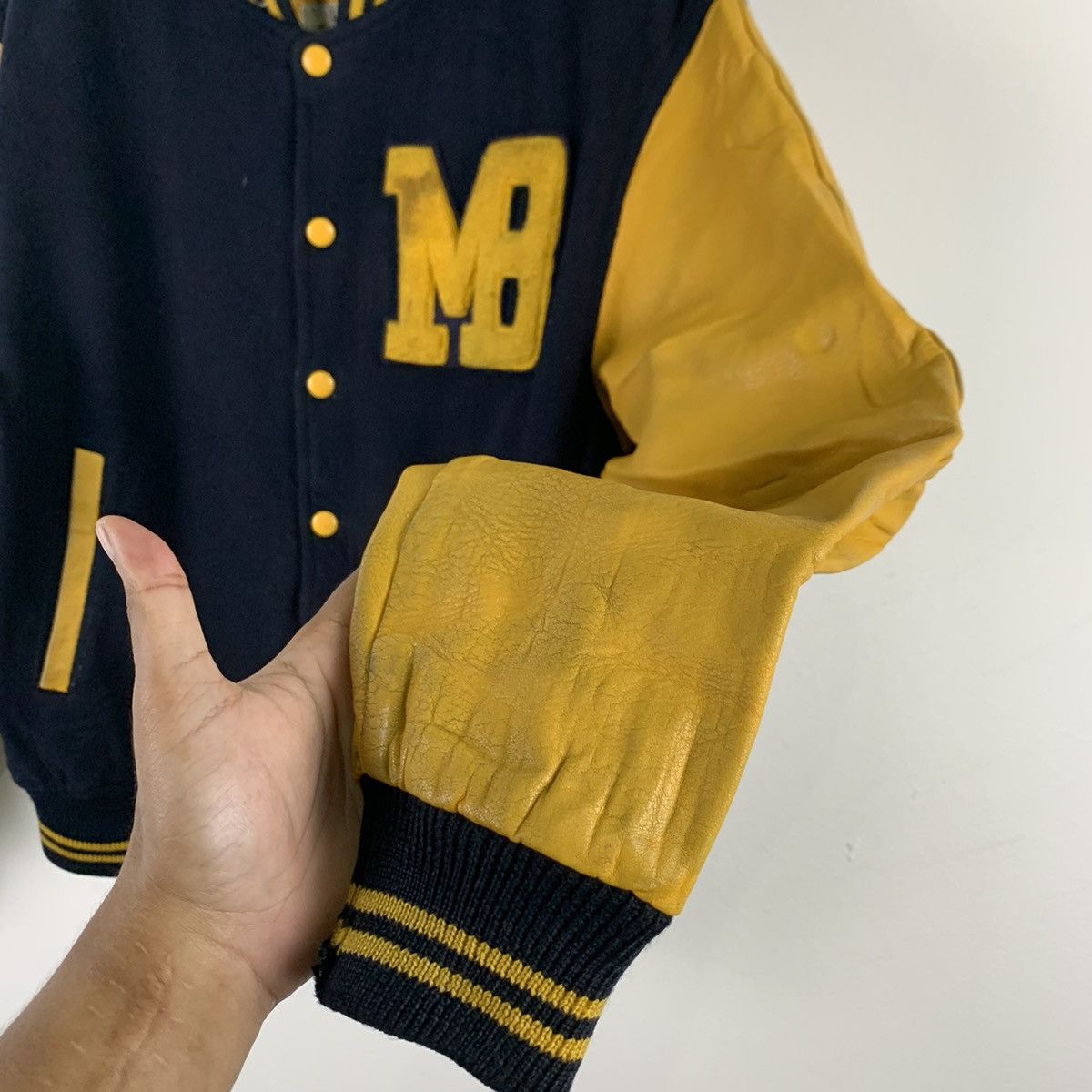 Macbeth × Vintage 🔥NK30🔥Vintage MacBeth Leather varsity jackets Size US M / EU 48-50 / 2 - 6 Thumbnail