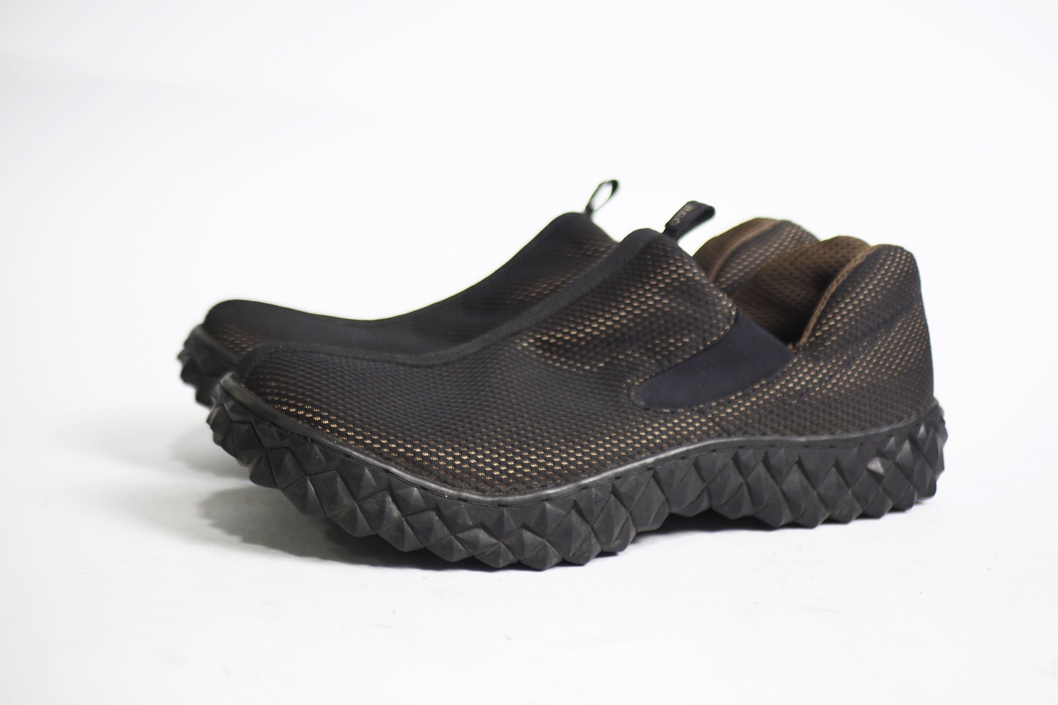 Nike × Nike ACG Nike ACG Rollback Vintage Slip on 2001 | Grailed