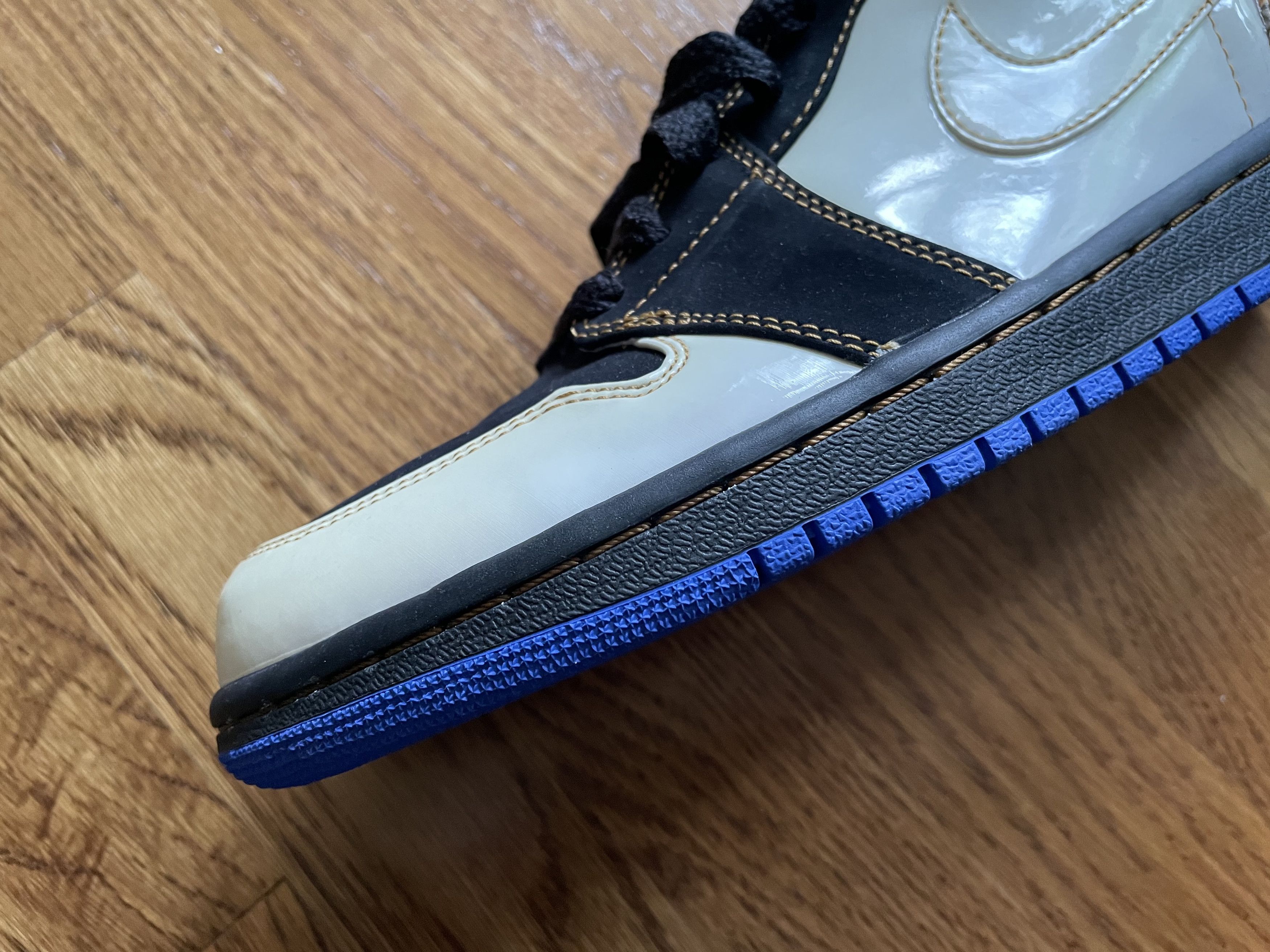 Jordan Brand 8 SHIPS FAST Jordan 1 Phat Low Black Metallic Silver OG SE Size US 8 / EU 41 - 8 Thumbnail