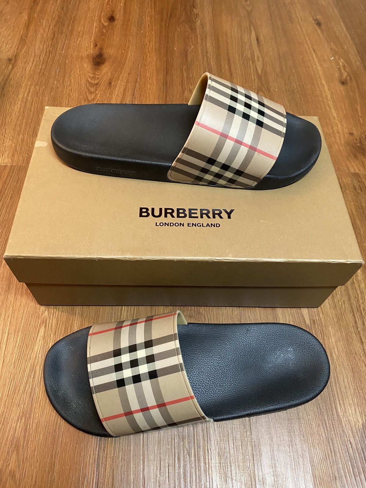 Burberry Burberry Furley Check Pool slides size 12 Grailed