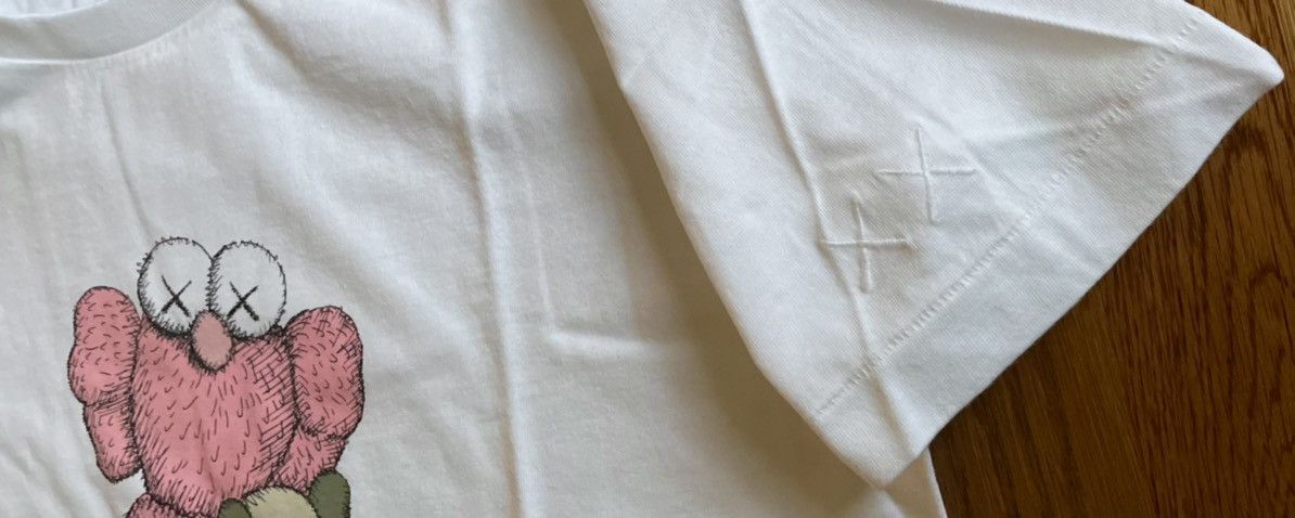 Kaws × Uniqlo 2XS XXS UT White Pink BFF Tee Shirt Plush Figure First Size US XXS / EU 40 - 3 Thumbnail