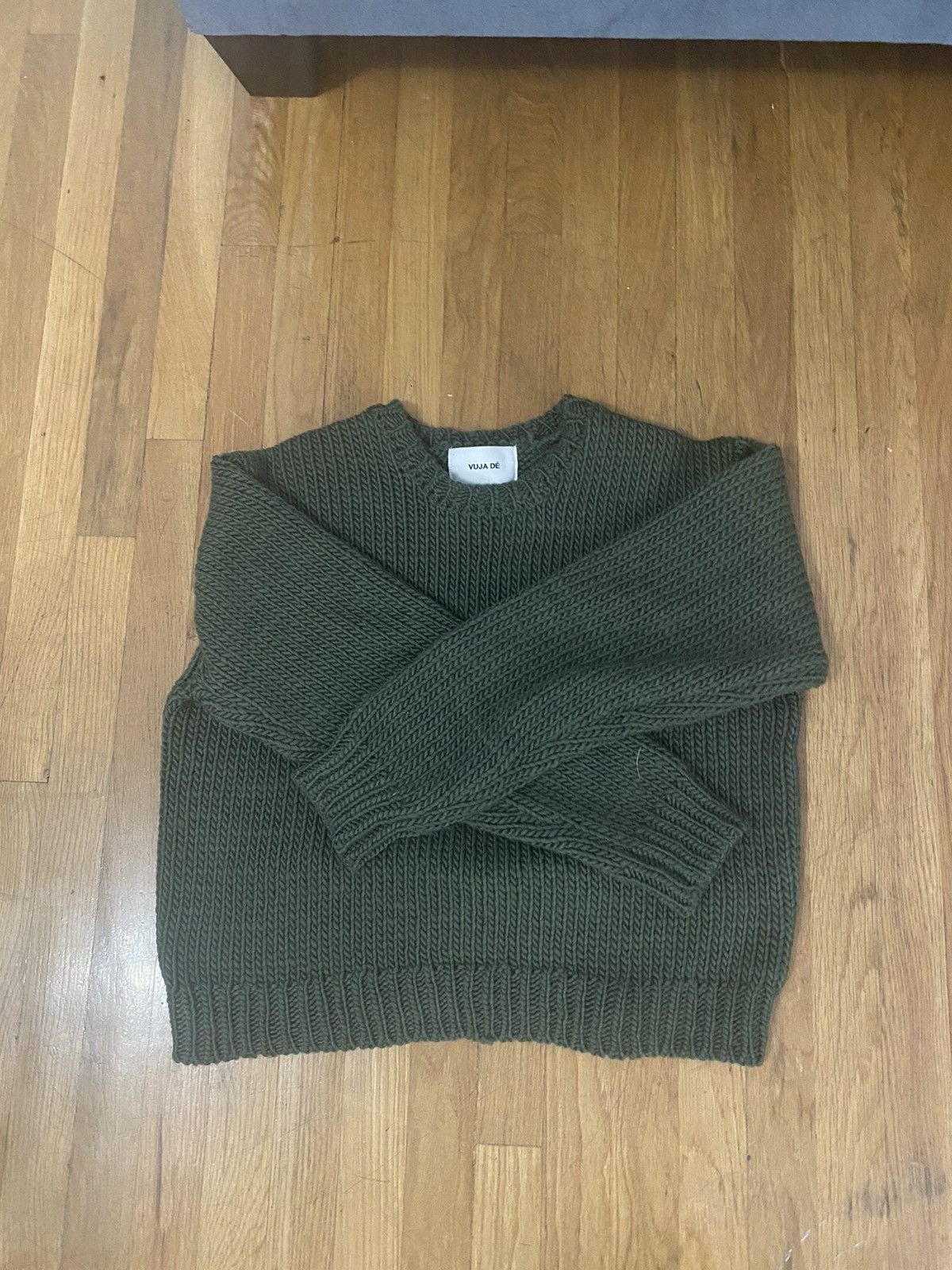 VUJA DE Low gauge knit moss green