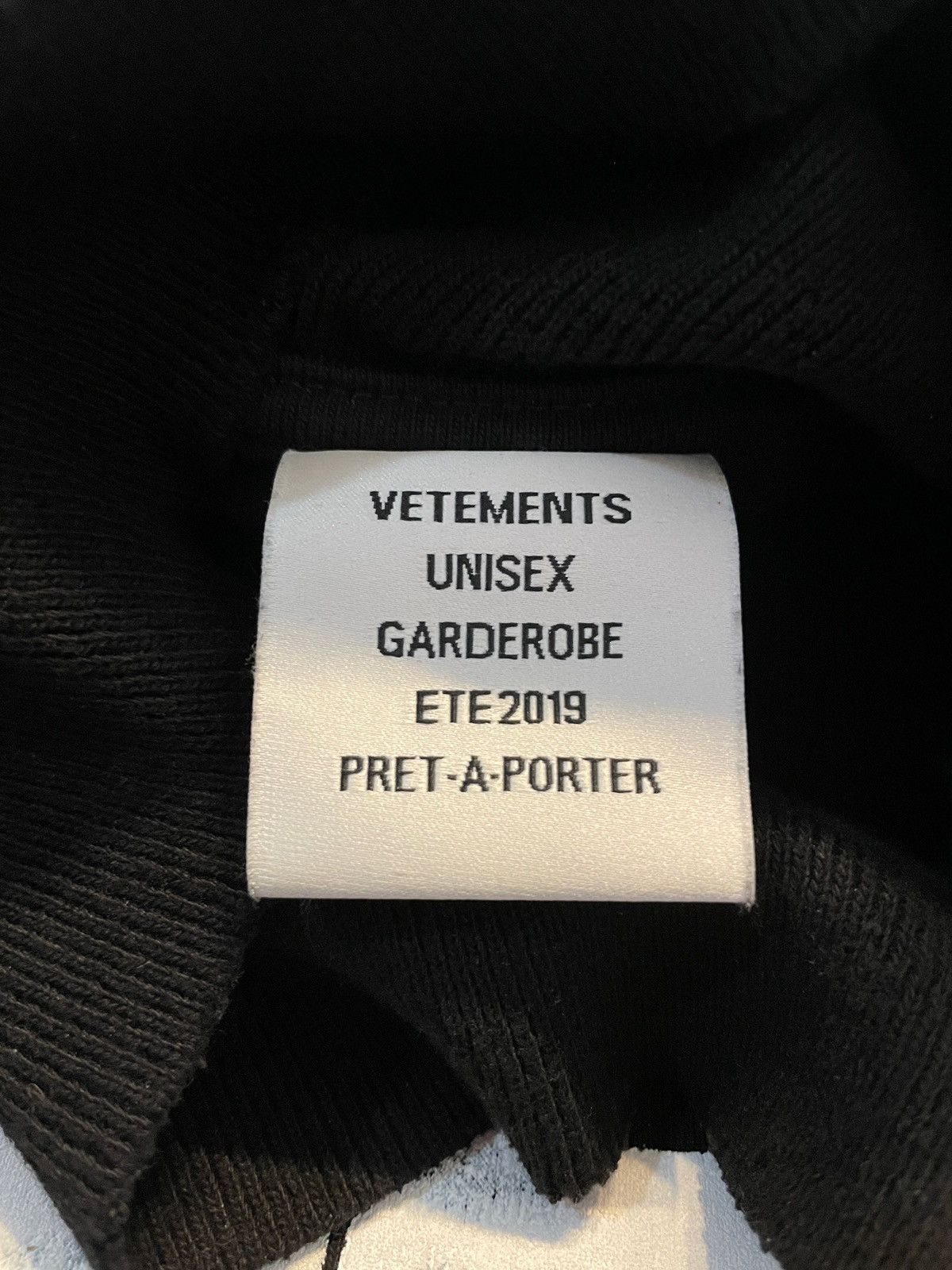 Vetements Rare Vetements SS19 Russian Иди на хуй / Fuck You Vetements Rare Vetements SS19 Russian Иди на хуй / Fuck You