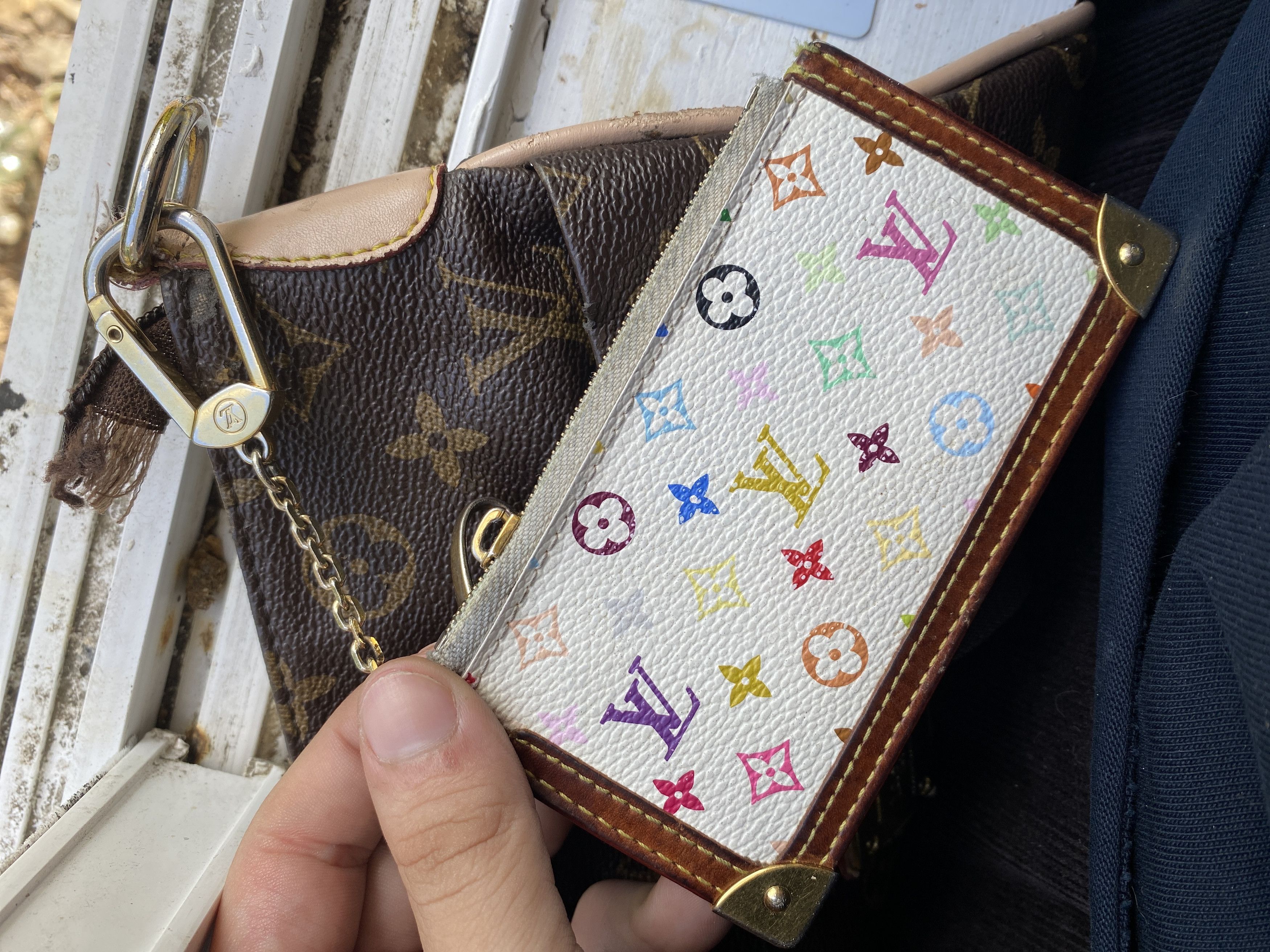 LOUIS VUITTON x TAKASHI MURAKAMI MONOGRAM KEY POUCH