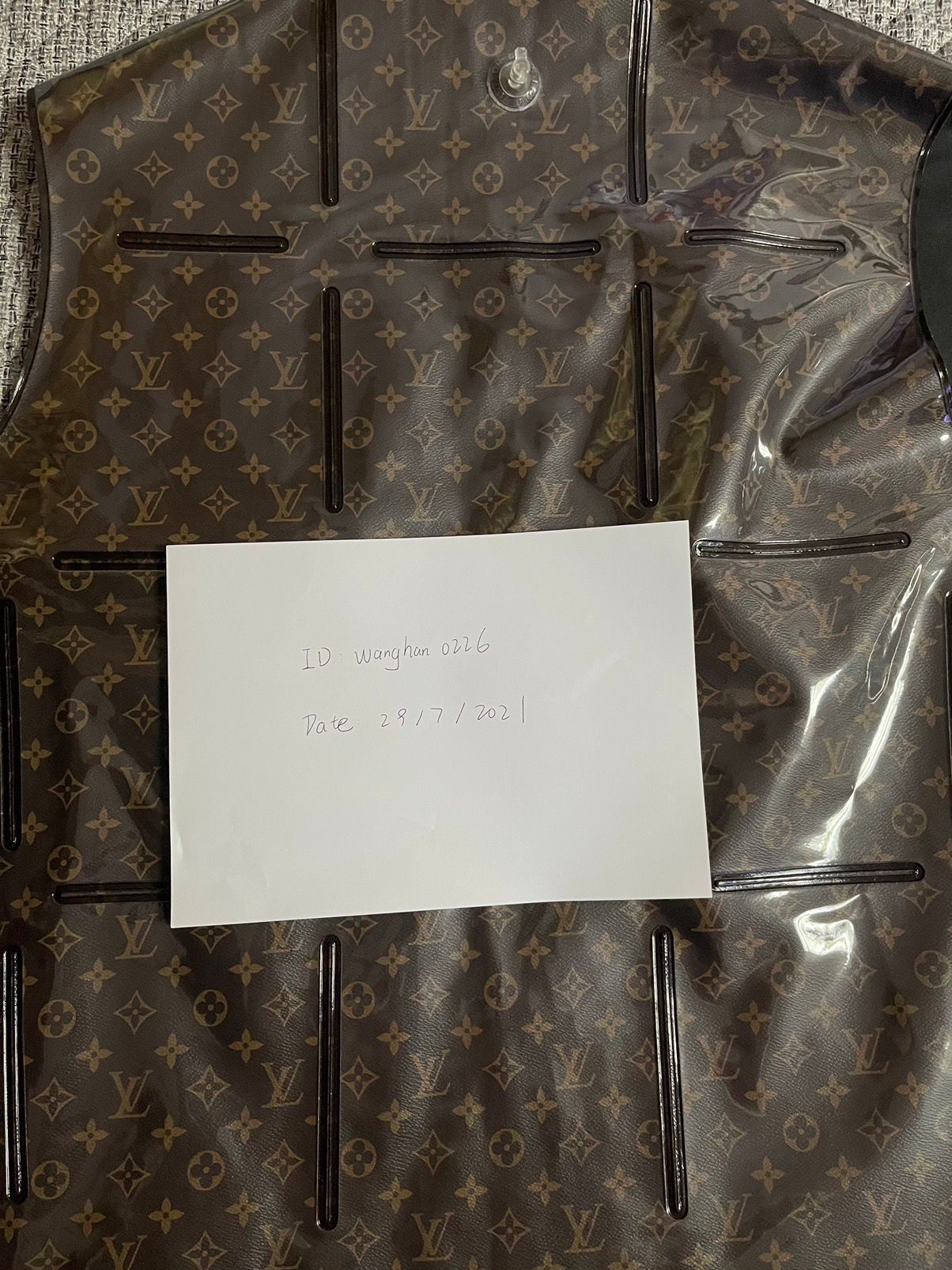 Louis Vuitton Monogram Quilted Gilet Anthracite. Size 50