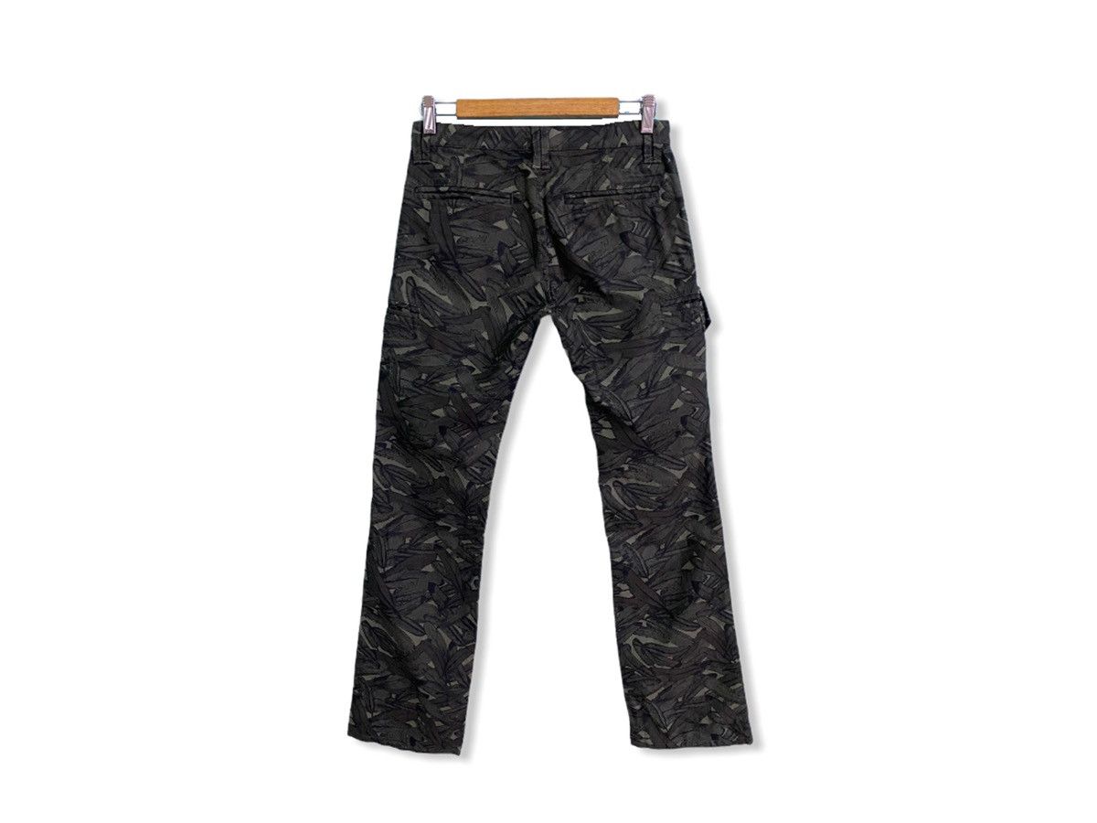 Japanese Brand JAPANESE DESIGNER ROAR MADE IN JAPAN X GUNS PRINTED FULL Size US 28 / EU 44 - 4 Thumbnail