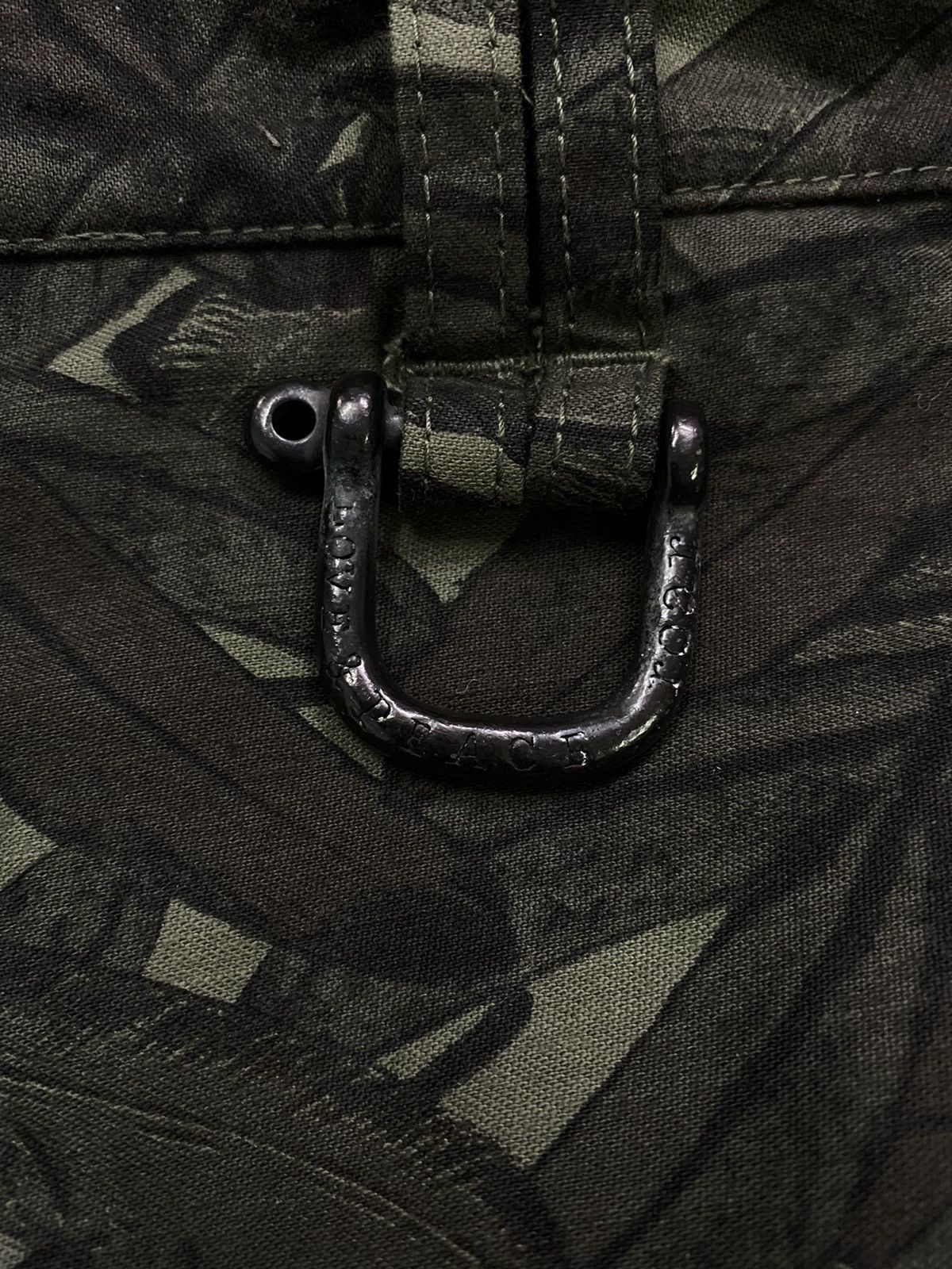 Japanese Brand JAPANESE DESIGNER ROAR MADE IN JAPAN X GUNS PRINTED FULL Size US 28 / EU 44 - 7 Thumbnail