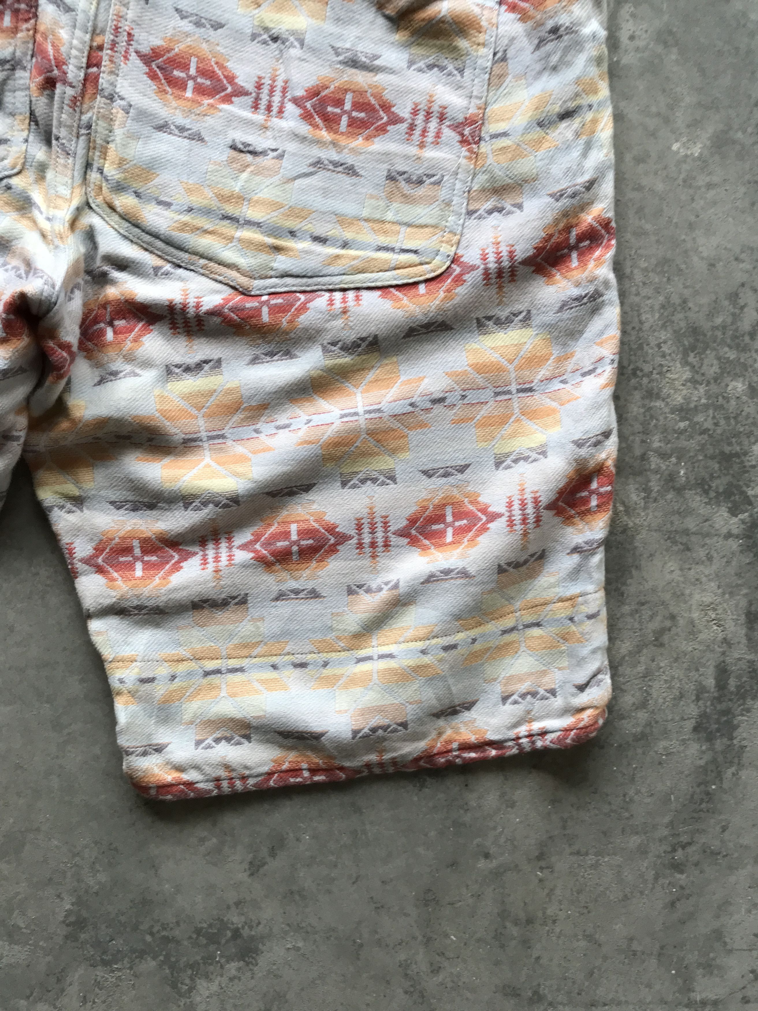 Japanese Brand × Journal Standard JS HOMESTED NAVAJO Axtec Motive Short Pant Size US 31 - 10 Thumbnail