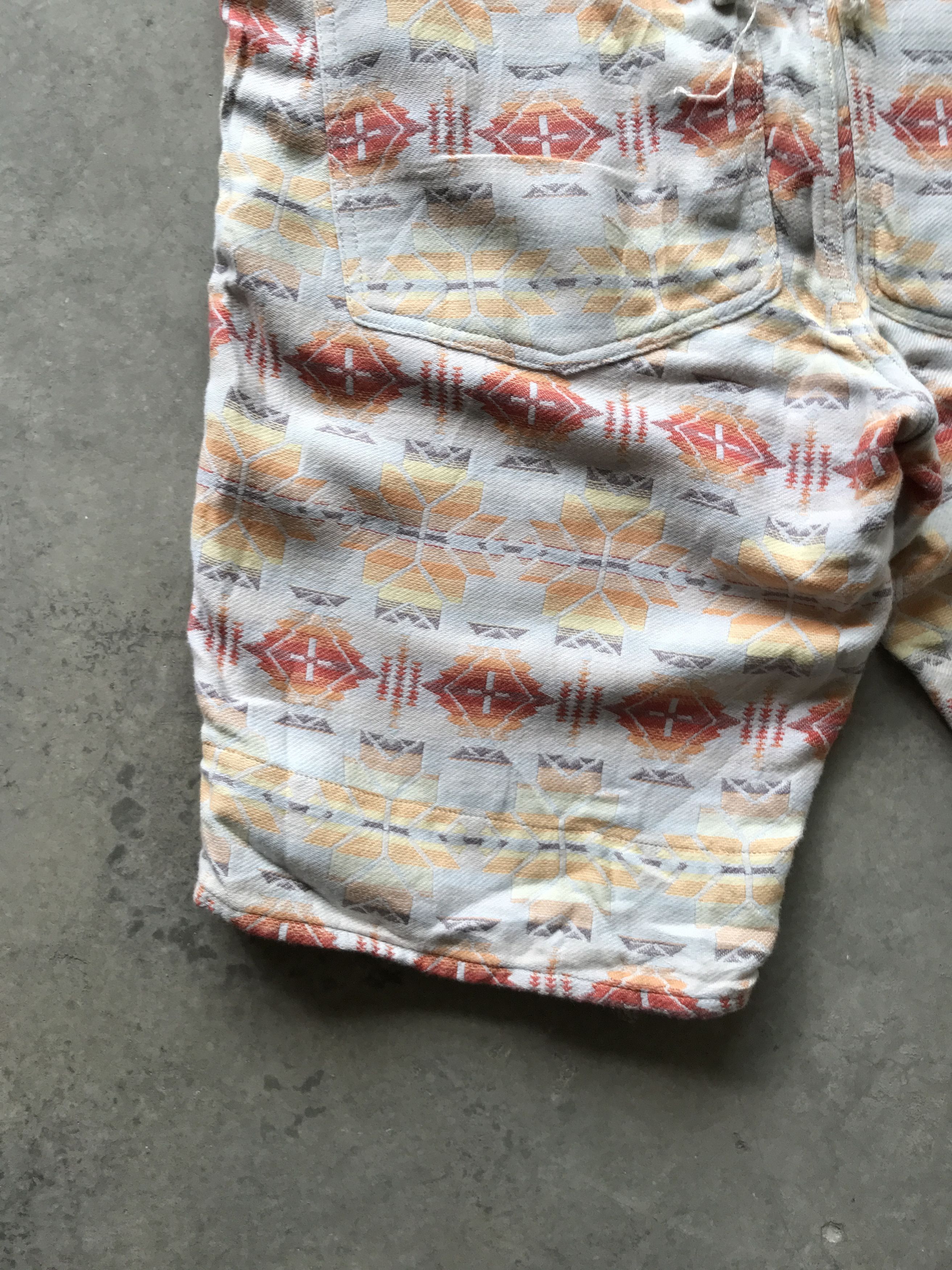 Japanese Brand × Journal Standard JS HOMESTED NAVAJO Axtec Motive Short Pant Size US 31 - 11 Thumbnail