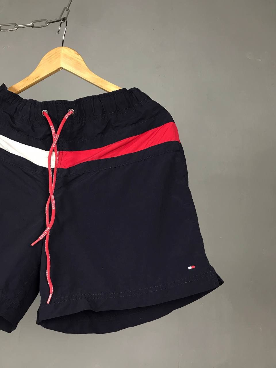 Tommy Hilfiger × Vintage Tommy Hilfiger vintage luxury streetwear shorts Size US 36 / EU 52 - 2 Thumbnail