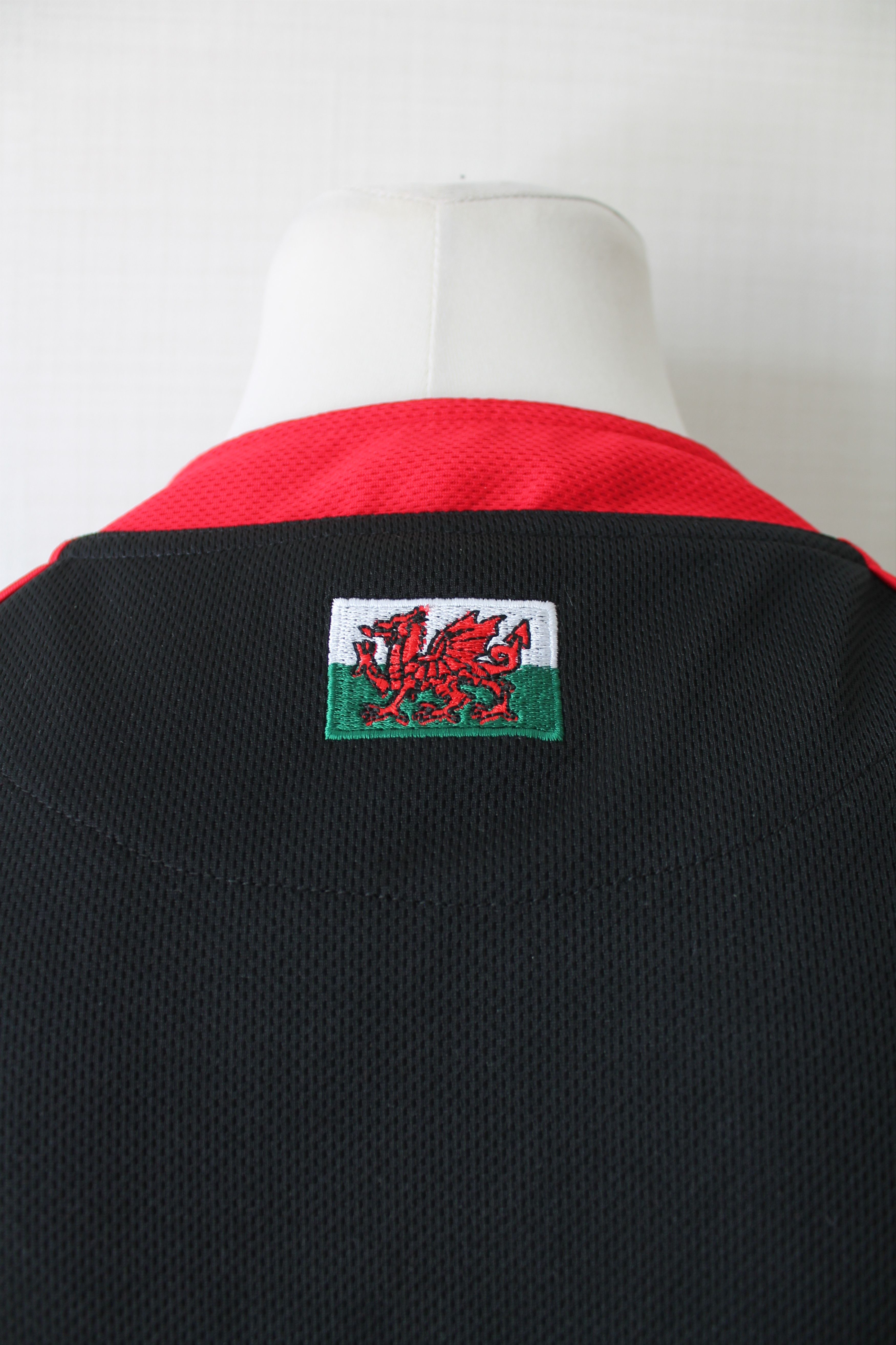 Other Manav Official Wales Cymru National team Rugby Jersey Shirt Size US XXL / EU 58 / 5 - 10 Thumbnail