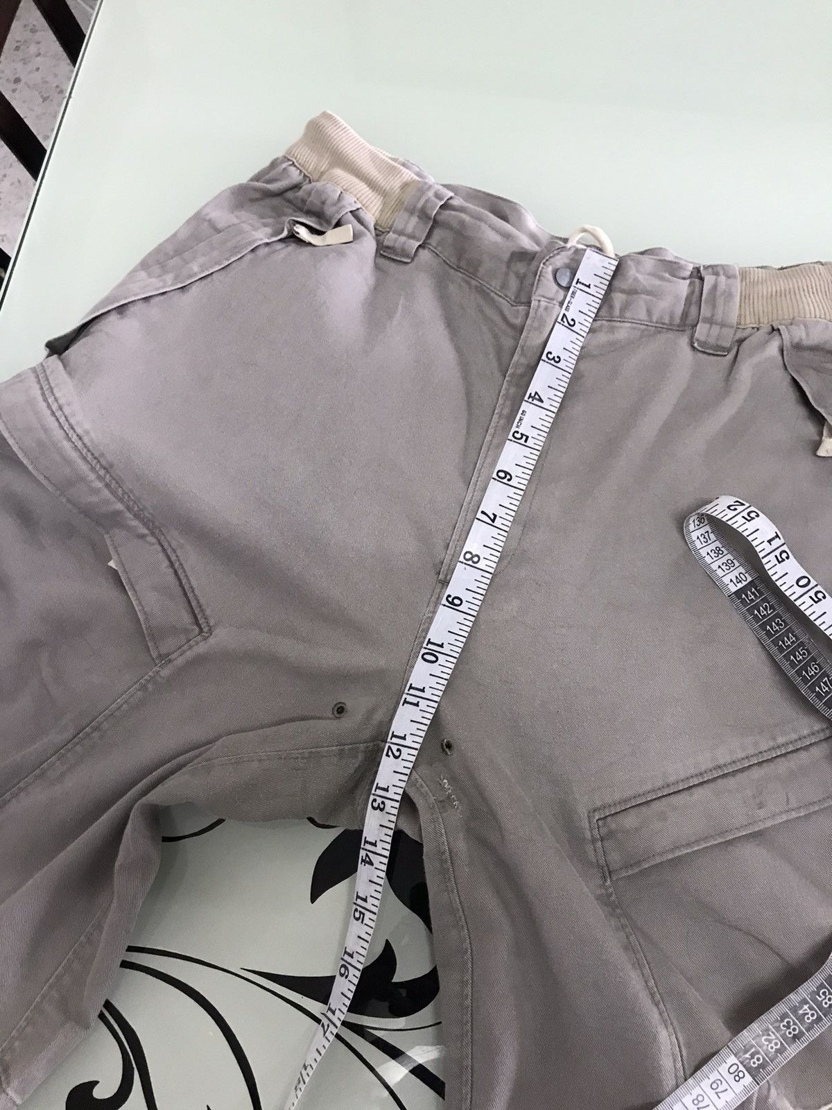 Nike Nice❗️Nike Small Swoosh Cargo Short Pants Size US 32 / EU 48 - 18 Thumbnail