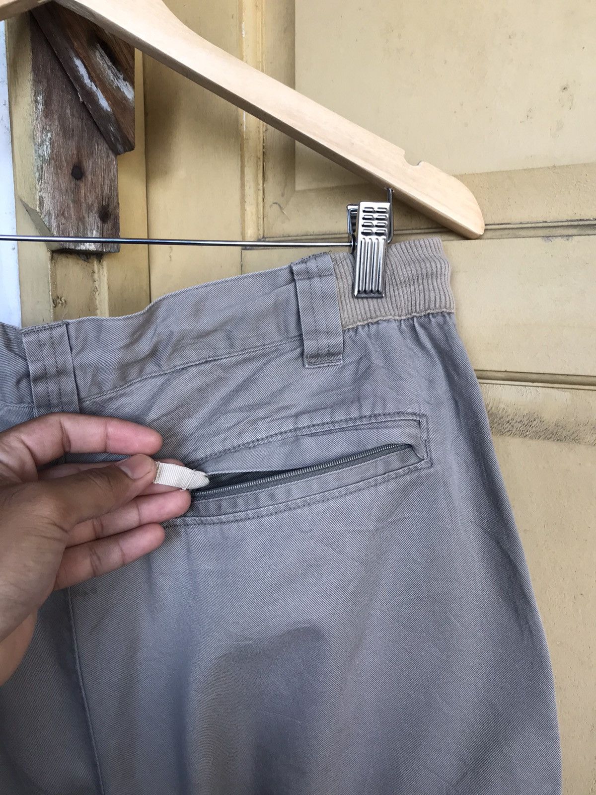 Nike Nice❗️Nike Small Swoosh Cargo Short Pants Size US 32 / EU 48 - 14 Thumbnail
