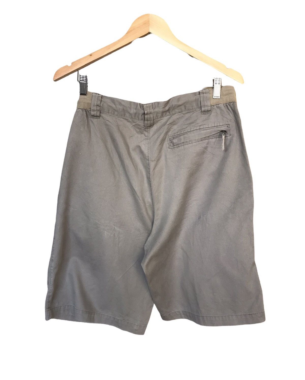 Nike Nice❗️Nike Small Swoosh Cargo Short Pants Size US 32 / EU 48 - 2 Thumbnail