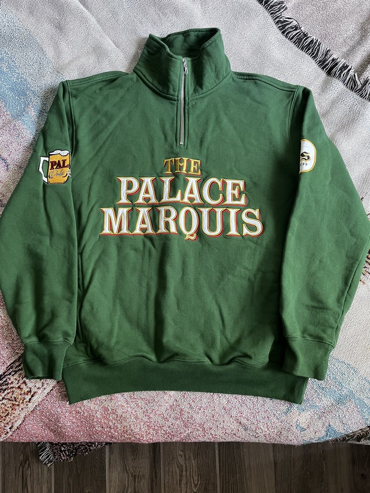 Palace Skateboards Pub Grub Funnel 早い者勝ち Palace Skateboards Pub Grub Funnel - メルカリ