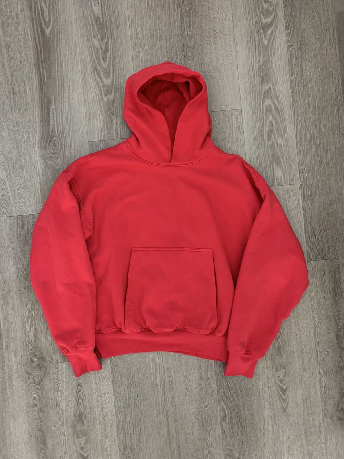 New in offers Bag Yeezy gap hoodie Red MEDIUM