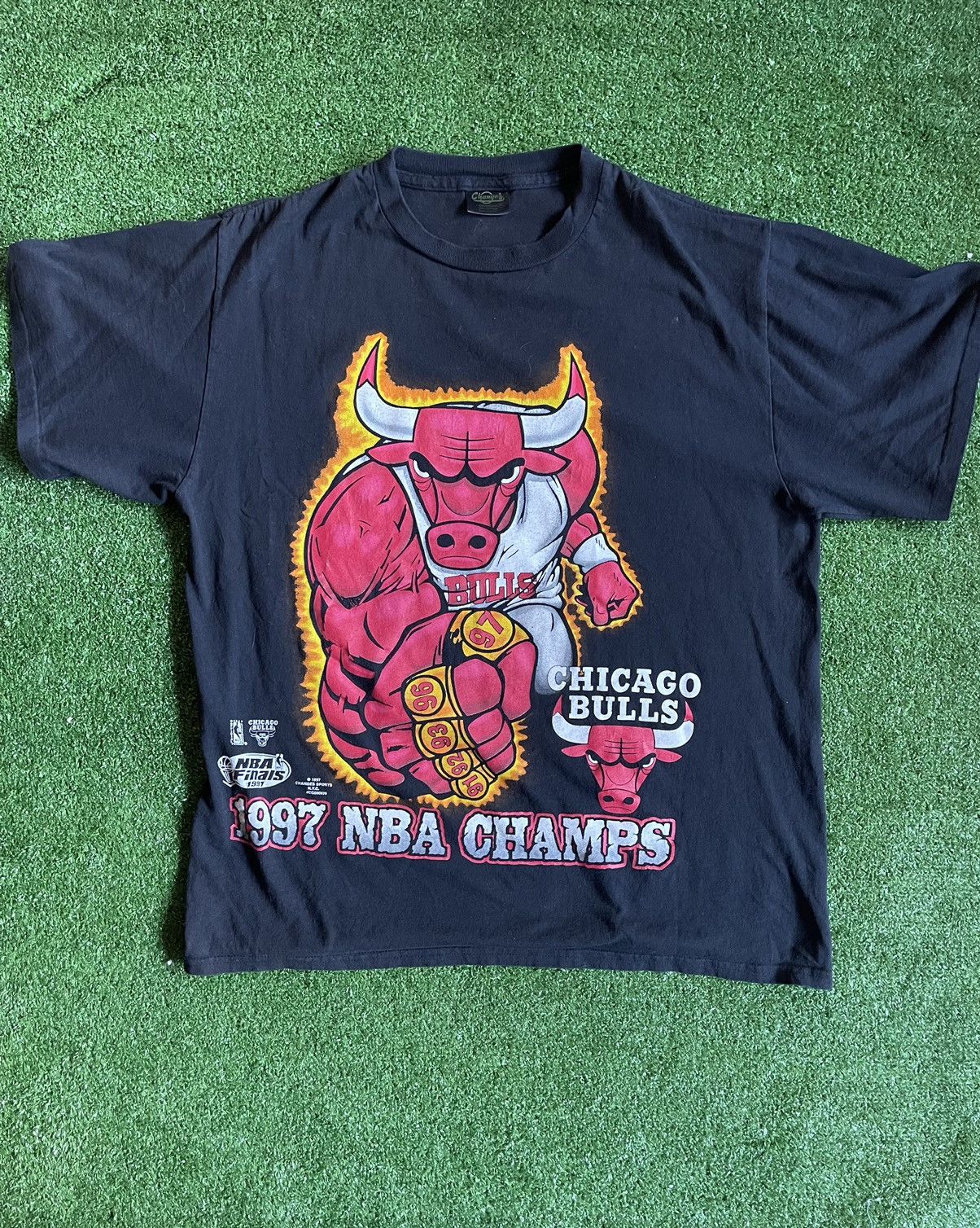 Vintage 97' Chicago Bulls Championship tee | Grailed