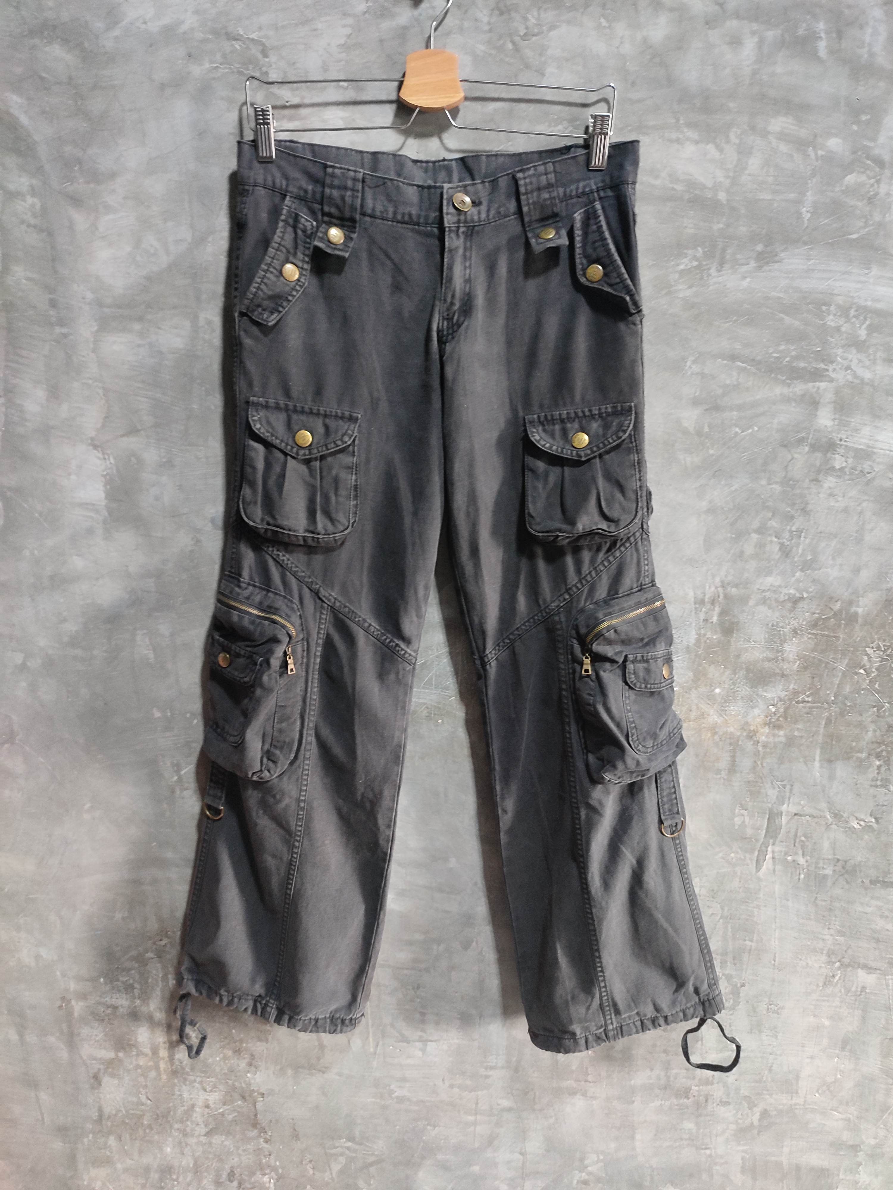 Japanese Brand 🔥Black Wash 3D Multipocket Cargo Low Rise Pants Size US 29 - 1 Thumbnail