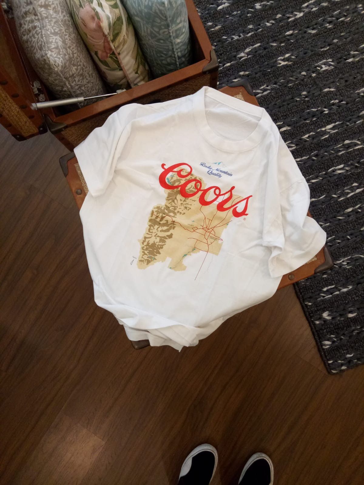 Vintage Vintage Coors Light T’shirt / Tees Rocky Mountain Size US M / EU 48-50 / 2 - 1 Thumbnail