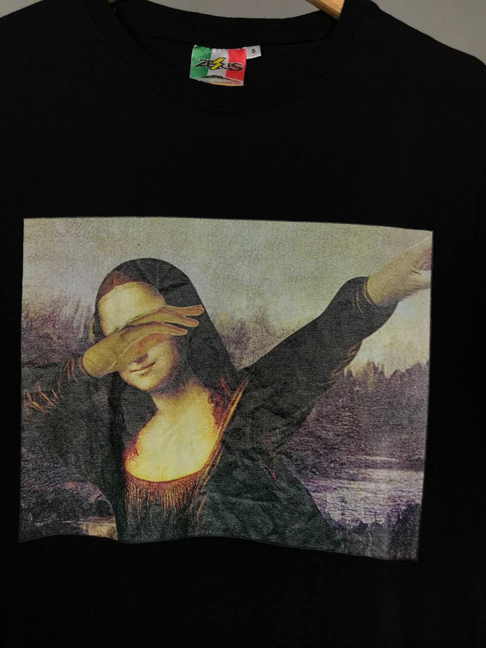 Vintage Mona Lisa vintage art humor parody tee Size US S / EU 44-46 / 1 - 3 Thumbnail