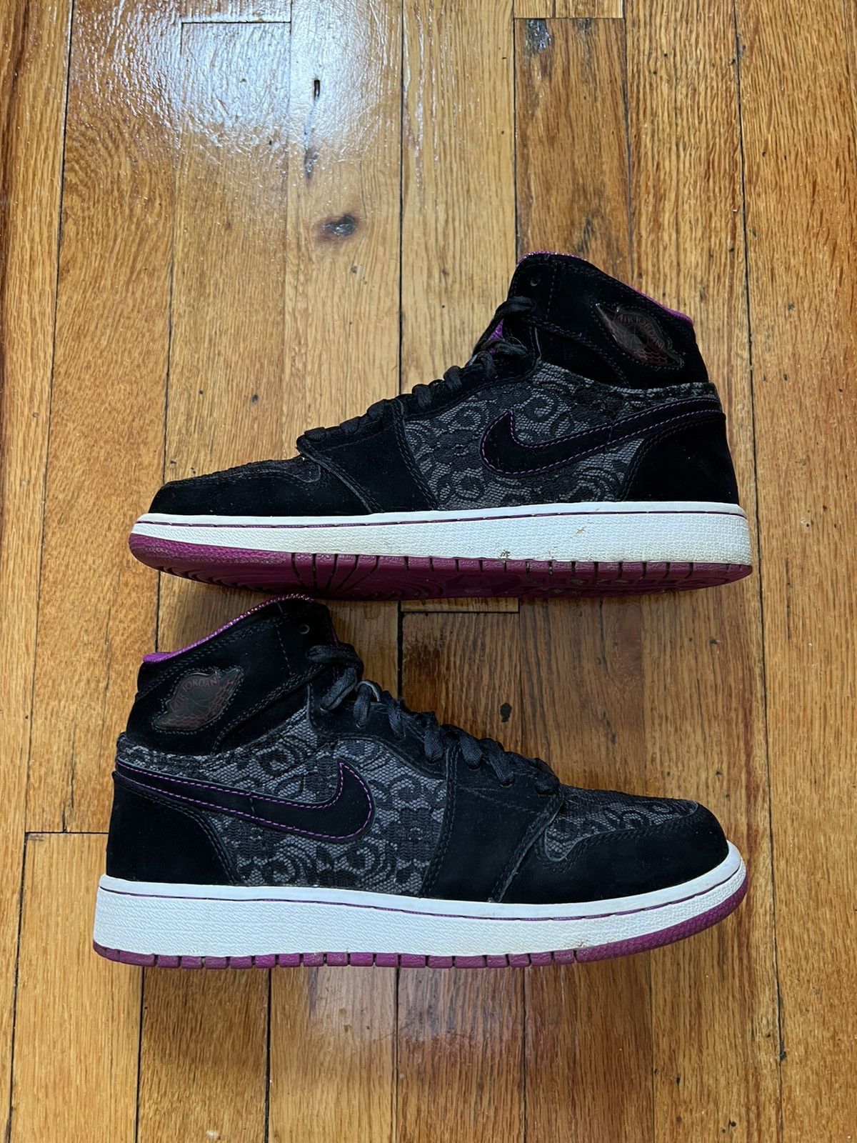 Jordan 1 Retro outlet High “Black Red Plum” Size 6Y