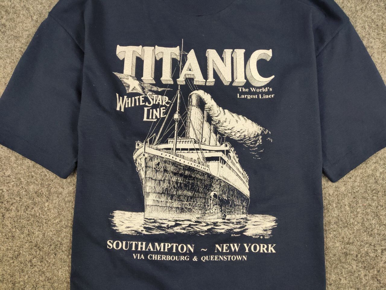 Vintage Vintage 97's Titanic White Star Line Navy Print Tee T-Shirt Size US L / EU 52-54 / 3 - 8 Thumbnail
