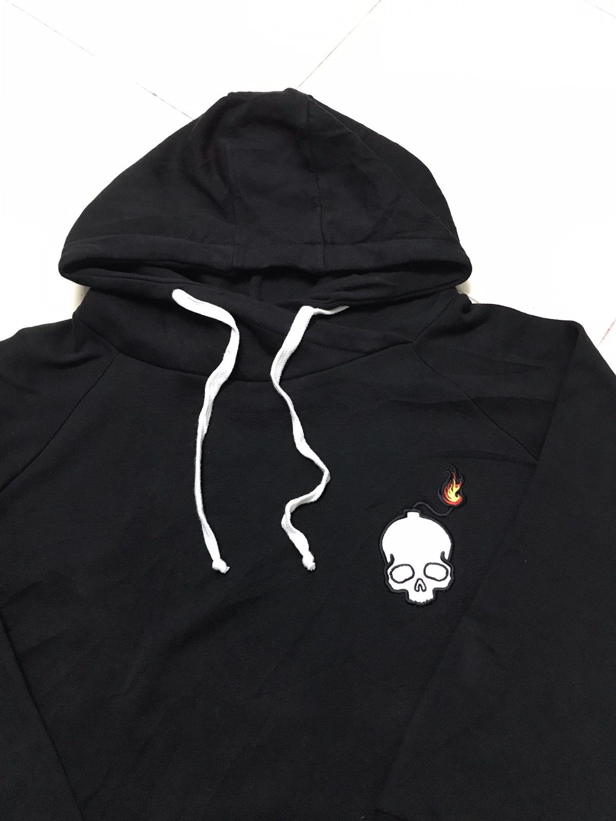 Designer × Japanese Brand WHITE BOMB HOODIE SWEATSHIRT Size US M / EU 48-50 / 2 - 2 Thumbnail