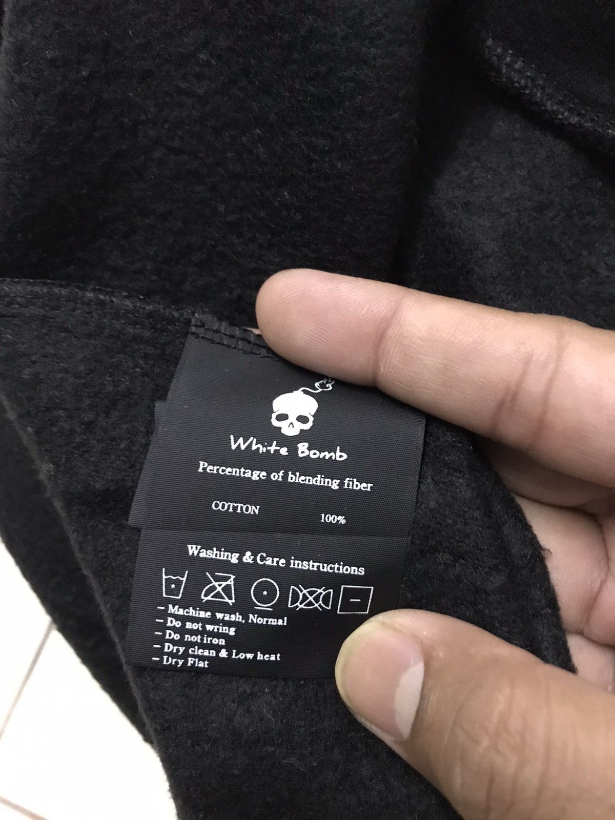 Designer × Japanese Brand WHITE BOMB HOODIE SWEATSHIRT Size US M / EU 48-50 / 2 - 14 Thumbnail