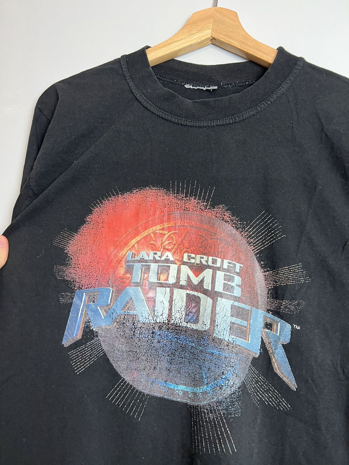 Vintage Rare Vintage 2001 Lara Croft Tomb Raider Movie Tshirt Size US L / EU 52-54 / 3 - 2 Thumbnail