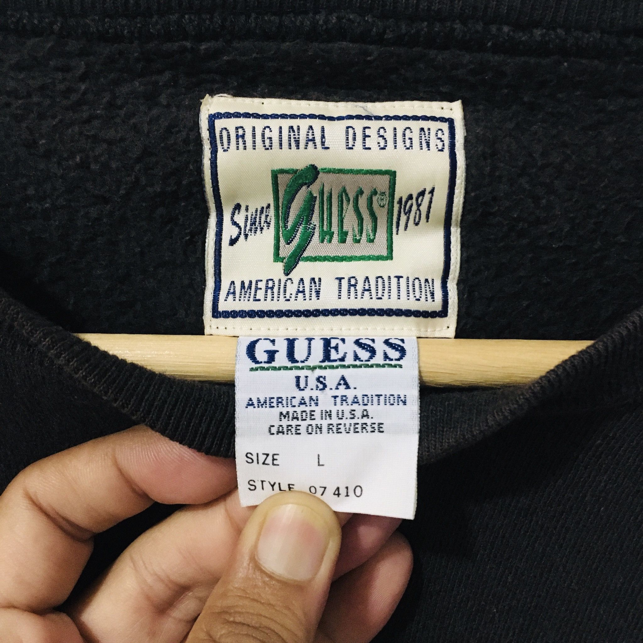 Guess Vtg 90s guess sweatshirt large size Size US L / EU 52-54 / 3 - 5 Thumbnail