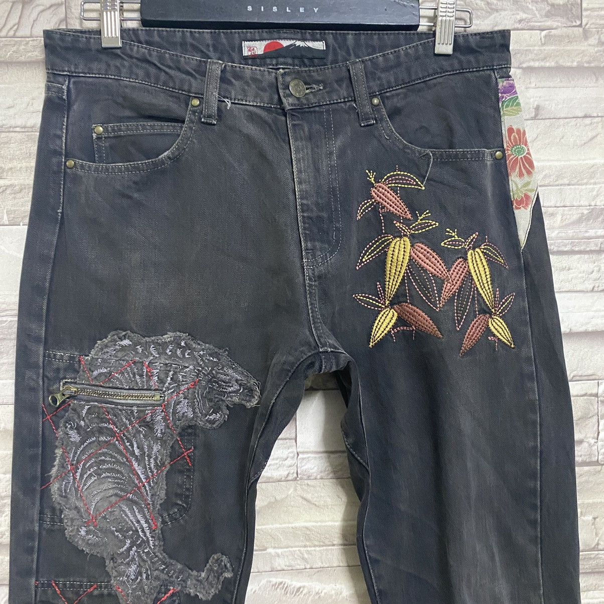 Karakuri Tamashii YEN JAPAN Distressed Denim Tiger Embroidery Jeans Zipper Size US 32 / EU 48 - 3 Thumbnail