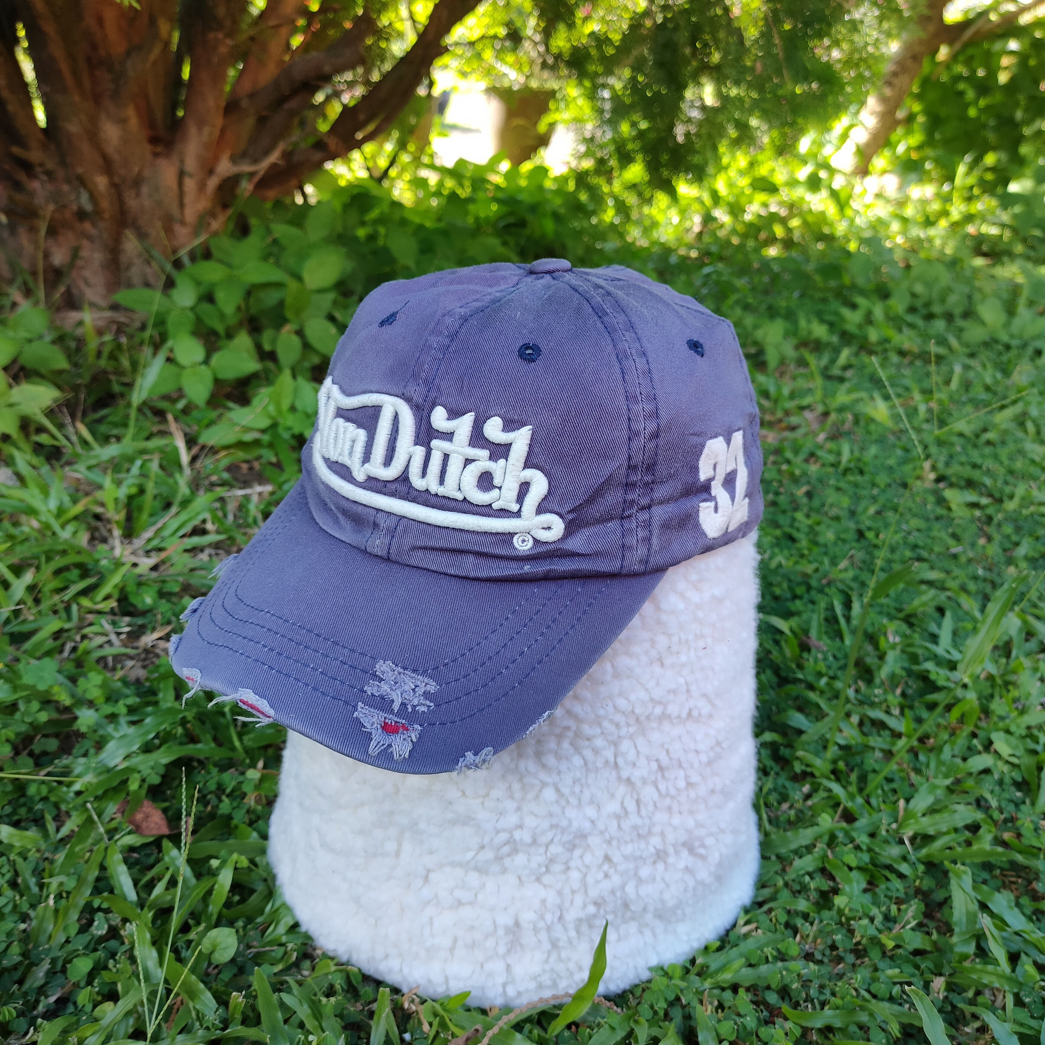 Vintage Vintage VON DUTCH Embroidery Distressed Cap Spellout 32 Hat Size ONE SIZE - 1 Thumbnail