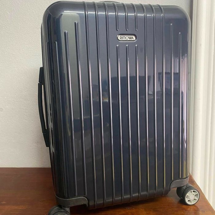 Rimowa Salsa Air multiwheel navy light weight cabin 55 cm 31 L 21