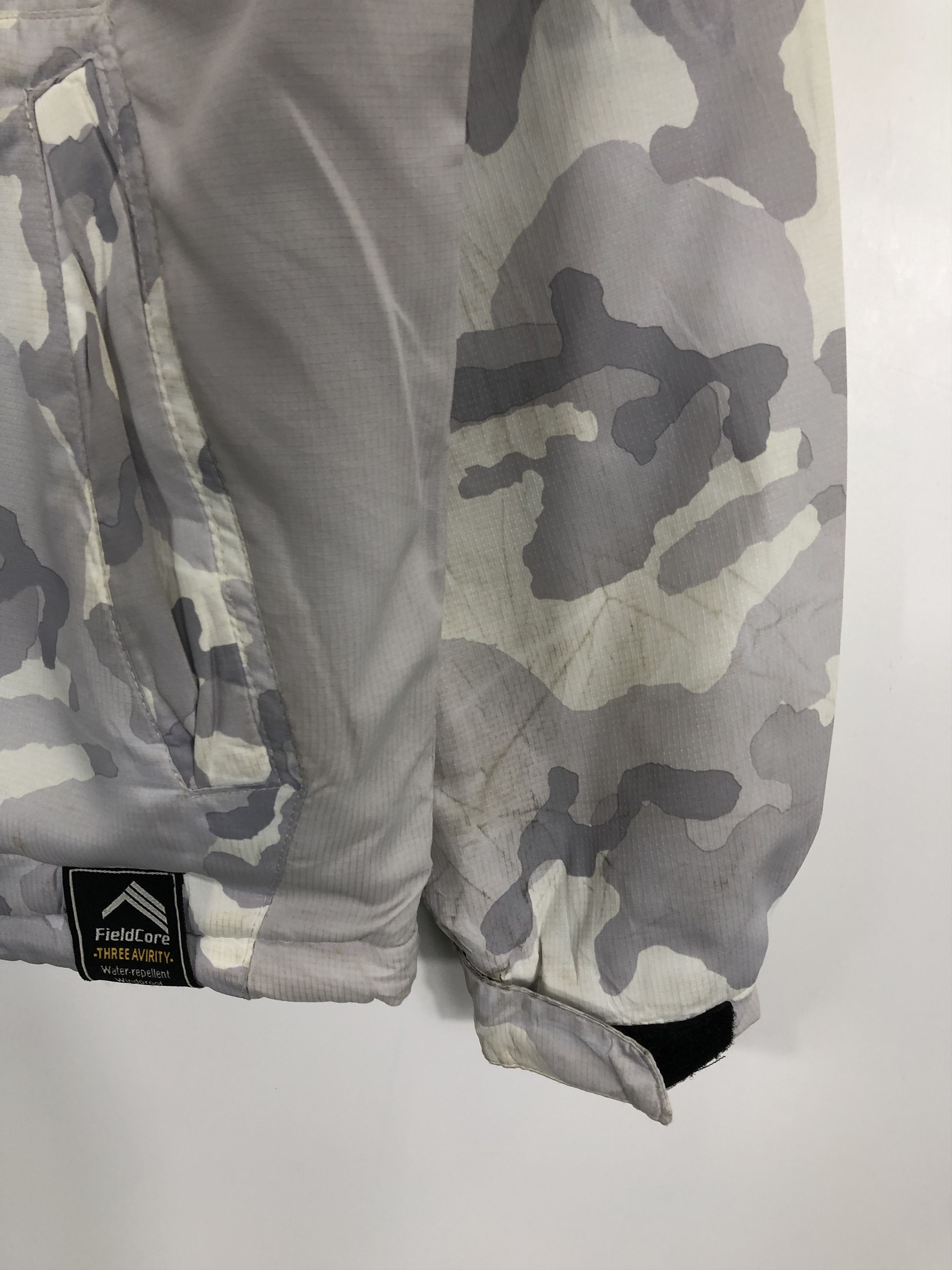 Japanese Brand Japanese Brand Camo White Puffer Jacket J0545 Size US M / EU 48-50 / 2 - 10 Thumbnail