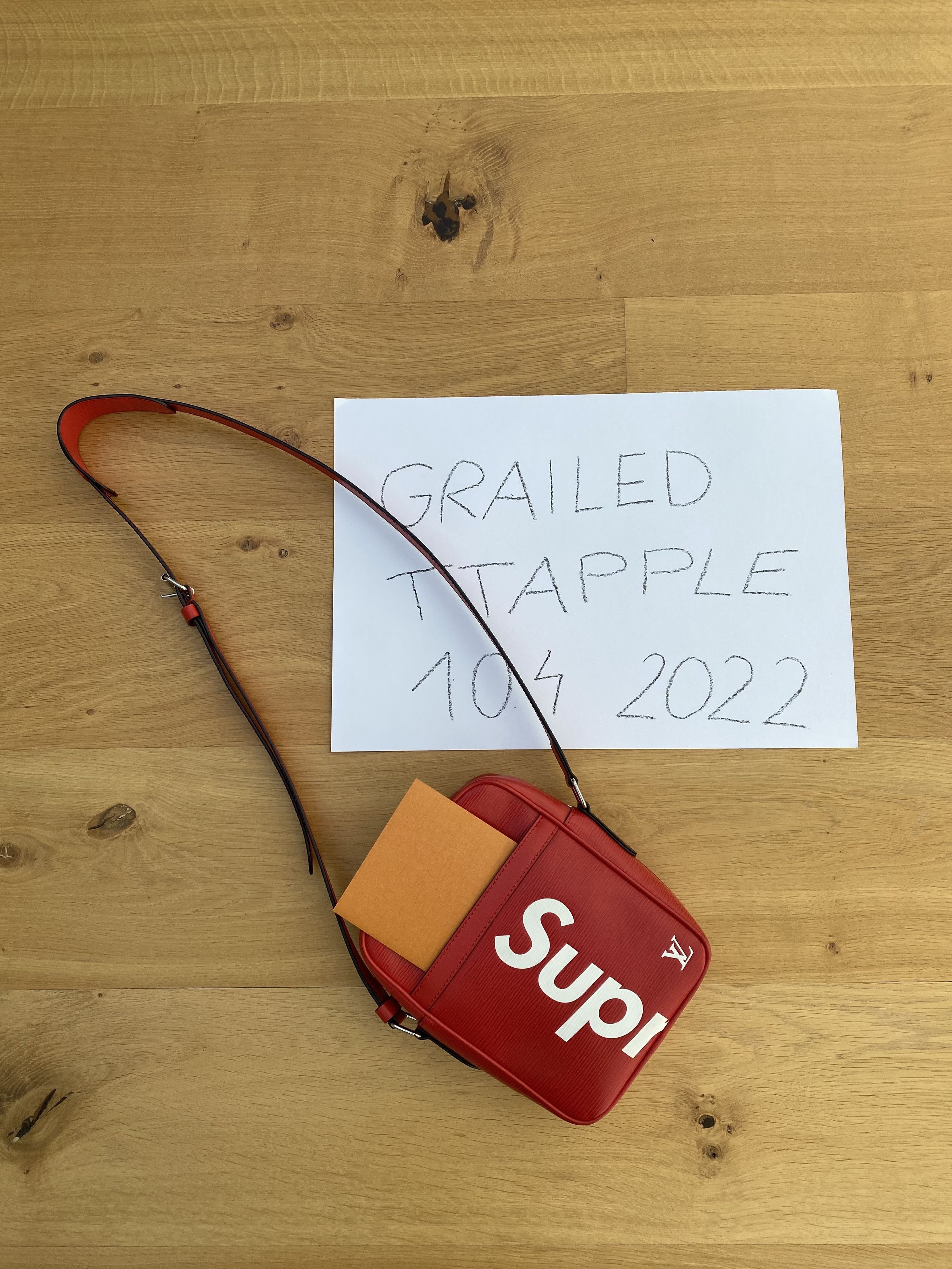 FS] Louis Vuitton X Supreme Red Danube PM Bag : r/Supreme