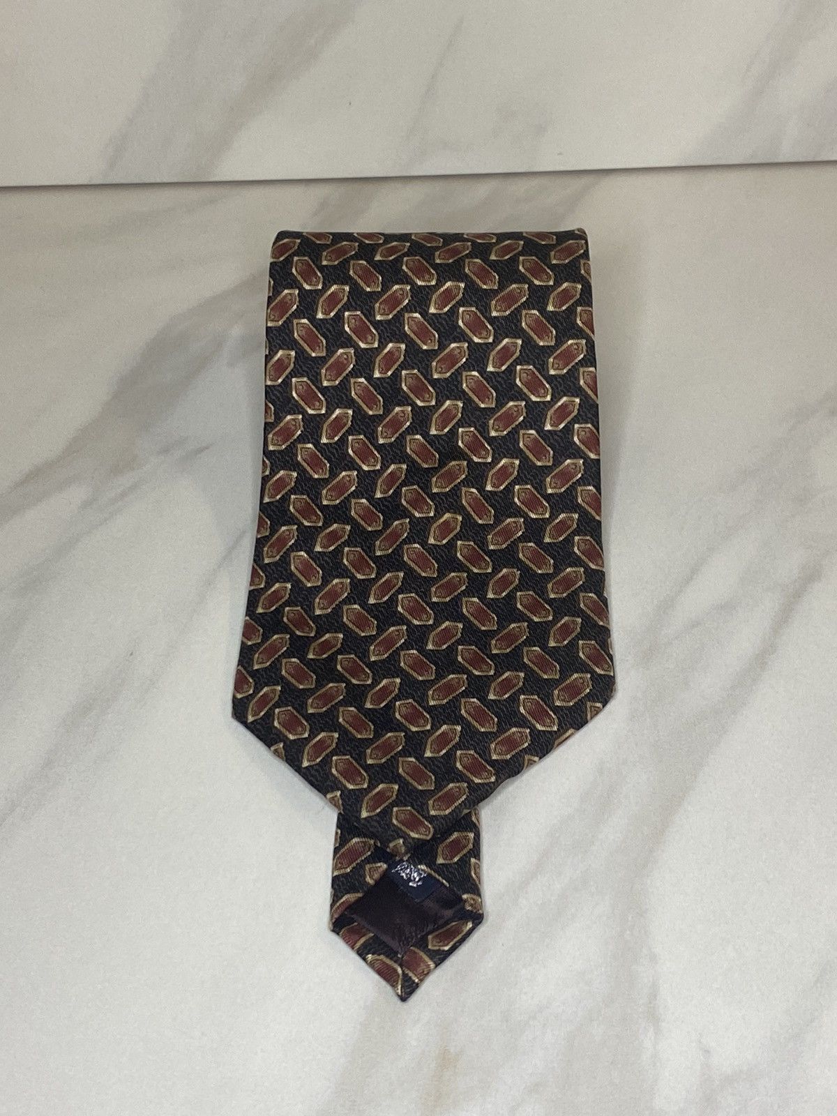 Burberrys of London 100% silk necktie