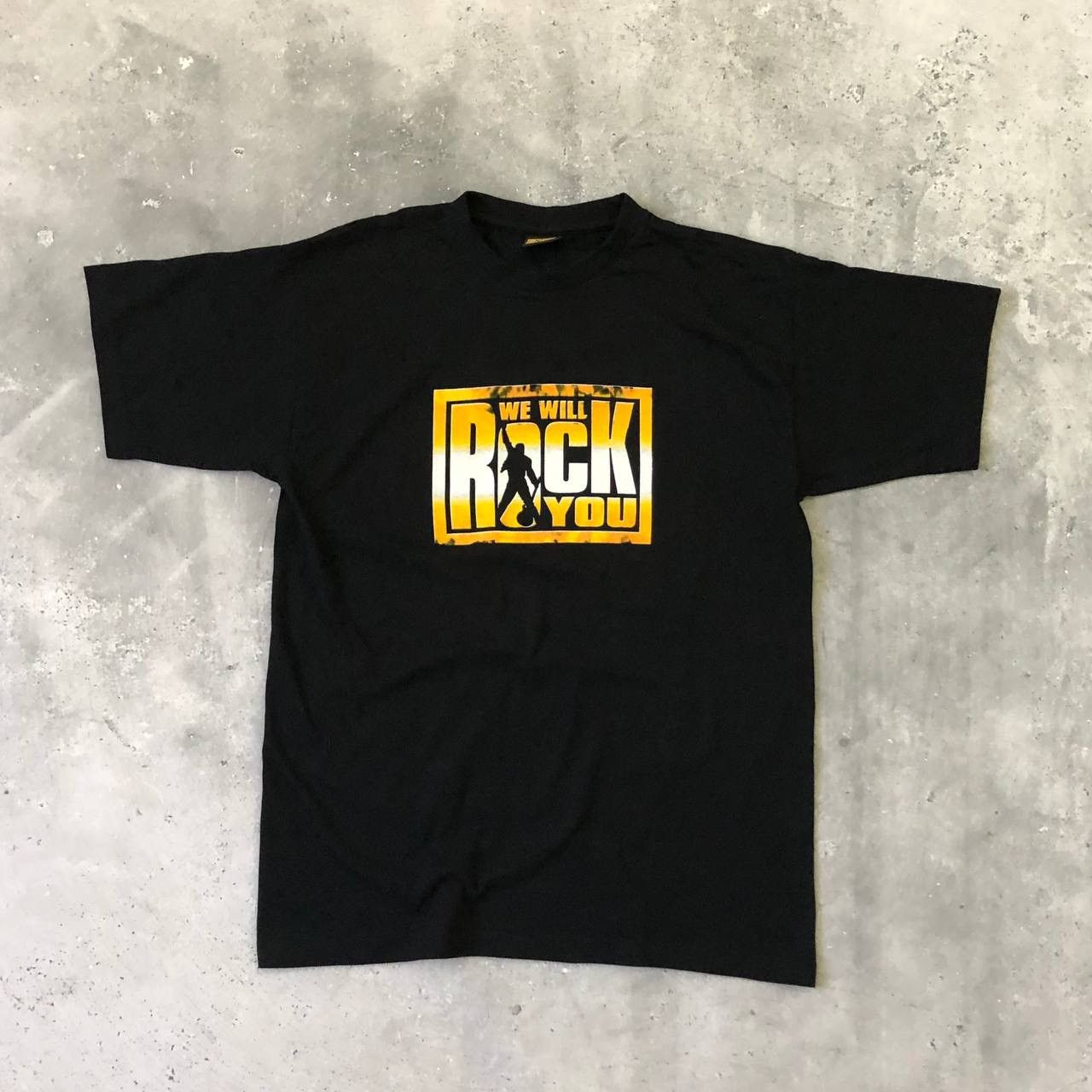 Band Tees Vintage Queen We Will Rock You Band T Shirt Black Size S Size US S / EU 44-46 / 1 - 1 Thumbnail