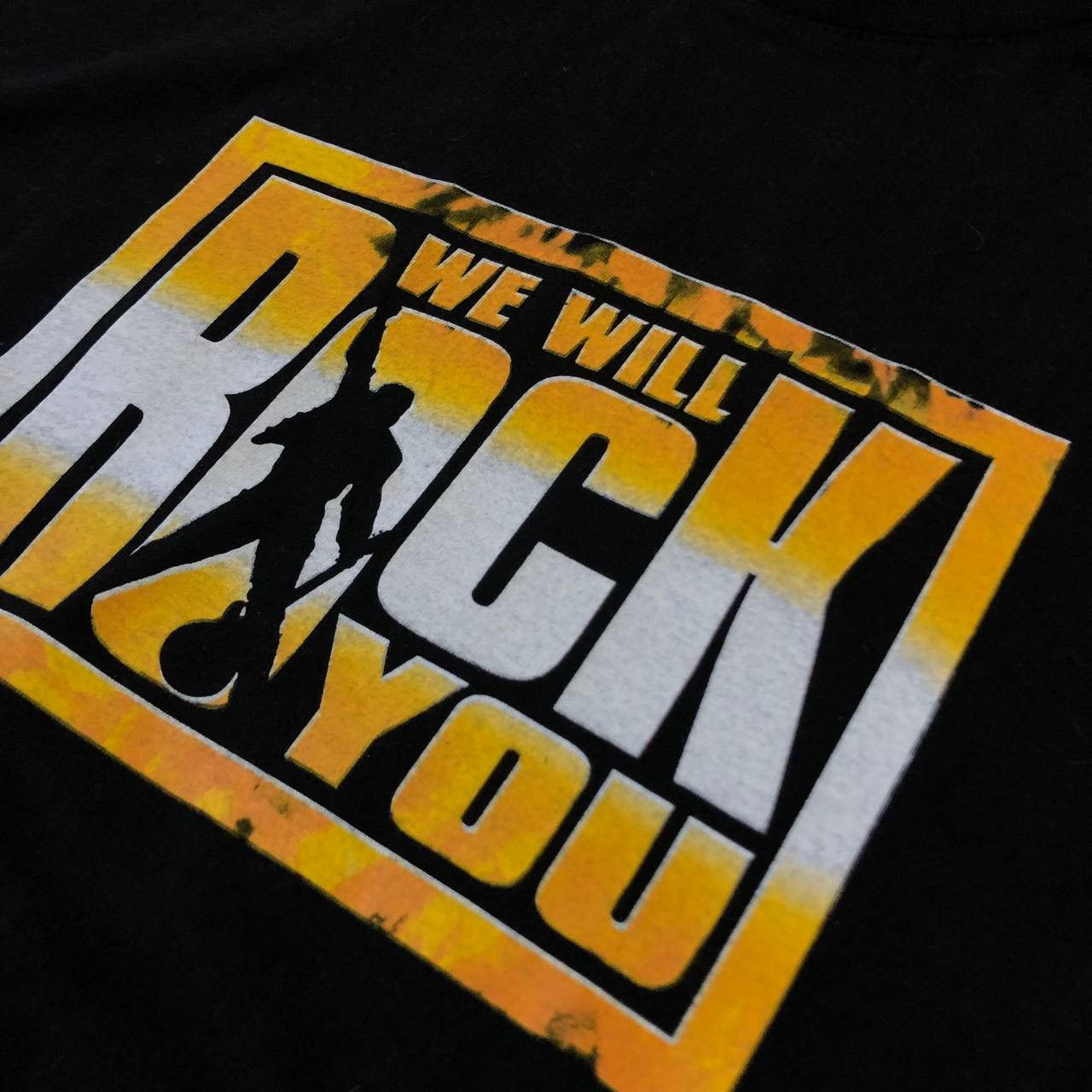 Band Tees Vintage Queen We Will Rock You Band T Shirt Black Size S Size US S / EU 44-46 / 1 - 5 Thumbnail