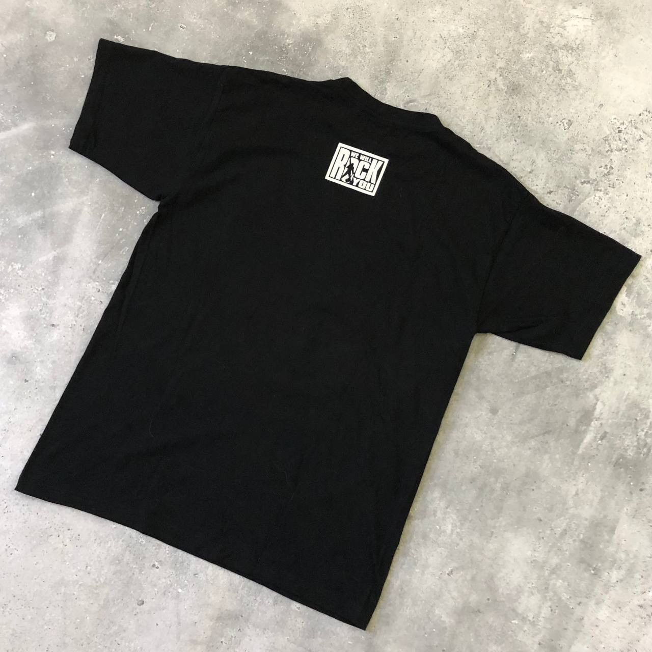 Band Tees Vintage Queen We Will Rock You Band T Shirt Black Size S Size US S / EU 44-46 / 1 - 9 Thumbnail