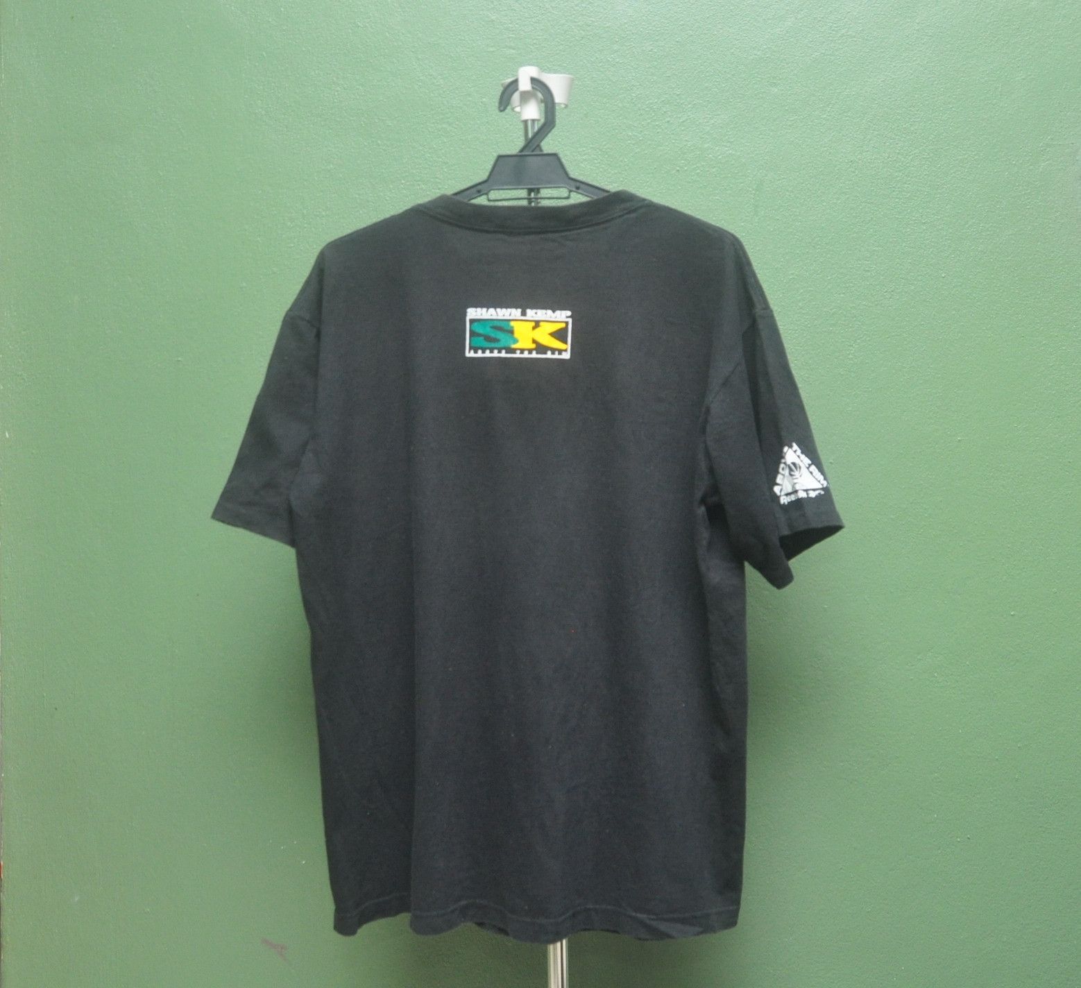 Japanese Brand Vintage Shawn Kemp Above The Rim Shirt Size US L / EU 52-54 / 3 - 2 Thumbnail