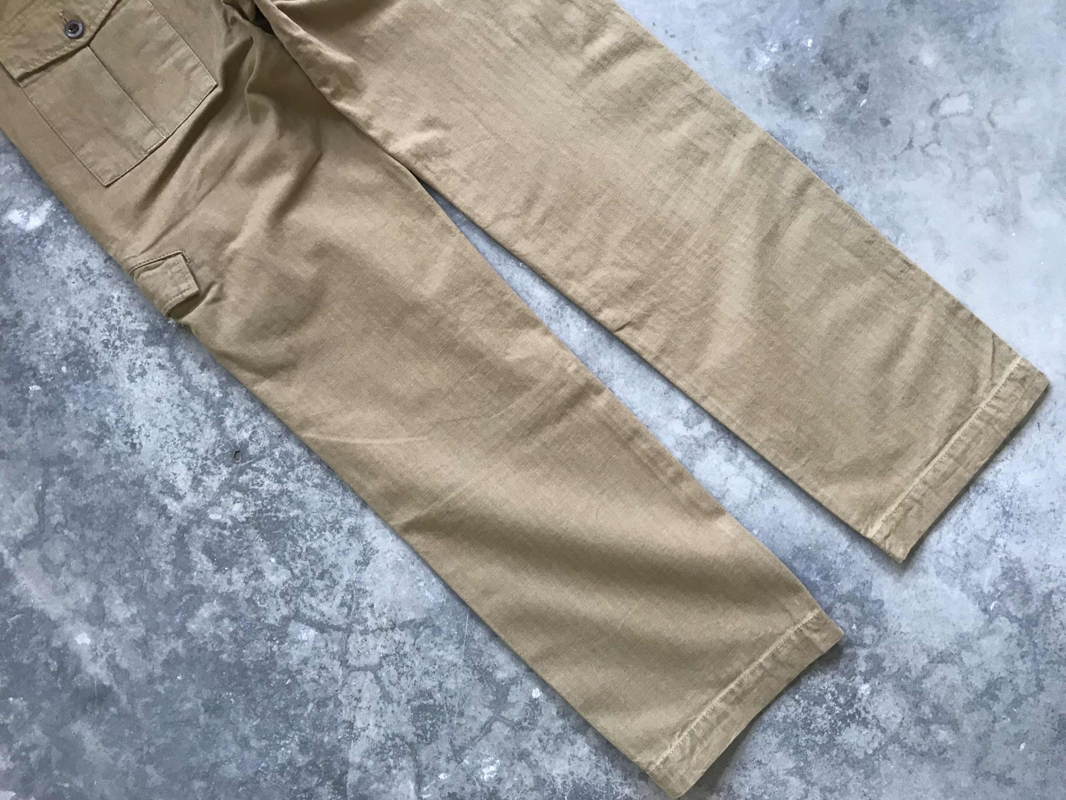 Japanese Brand DOMINGO Japan Multipocket Double Herringbone Cargo Pant Size US 29 - 11 Thumbnail