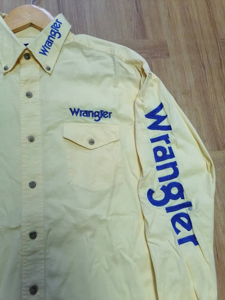 Wrangler Wrangler Embroidered Longsleeve Buttons Shirt Size US M / EU 48-50 / 2 - 2 Thumbnail