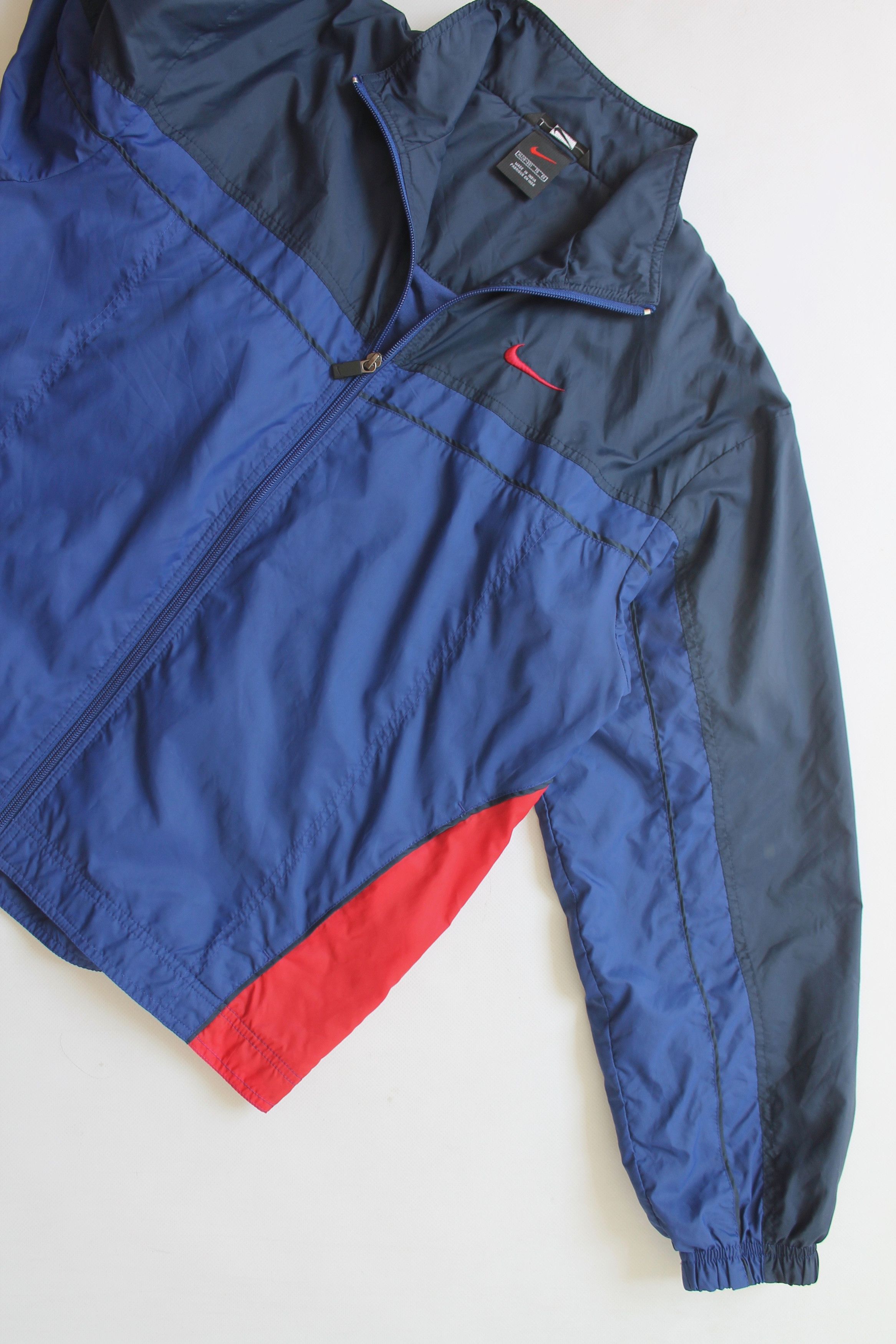 Nike Nike light jacket windbreaker full zip nylon Big SWOOSH Size US S / EU 44-46 / 1 - 12 Thumbnail