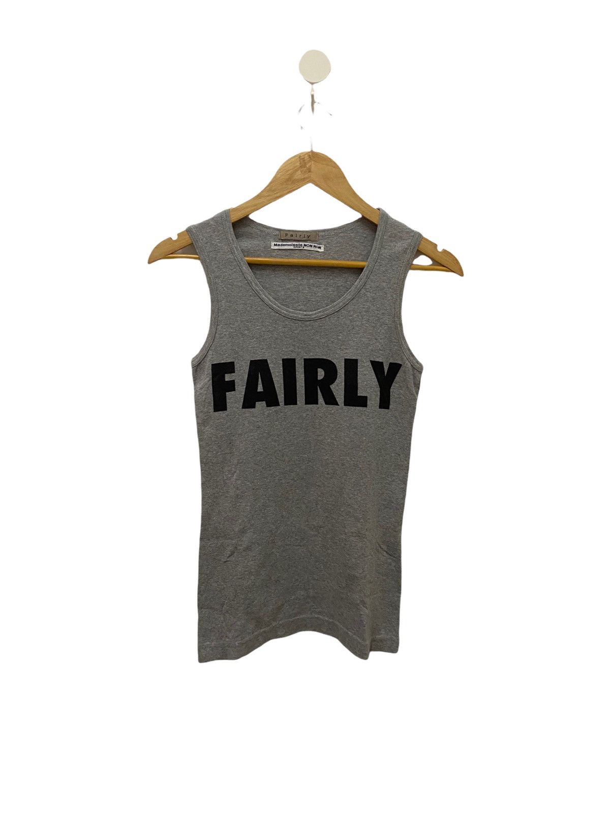 Japanese Brand × Mademoiselle Non Non Fairy x Mademoiselle Non Non Sports Women Tank Top Size ONE SIZE - 1 Thumbnail